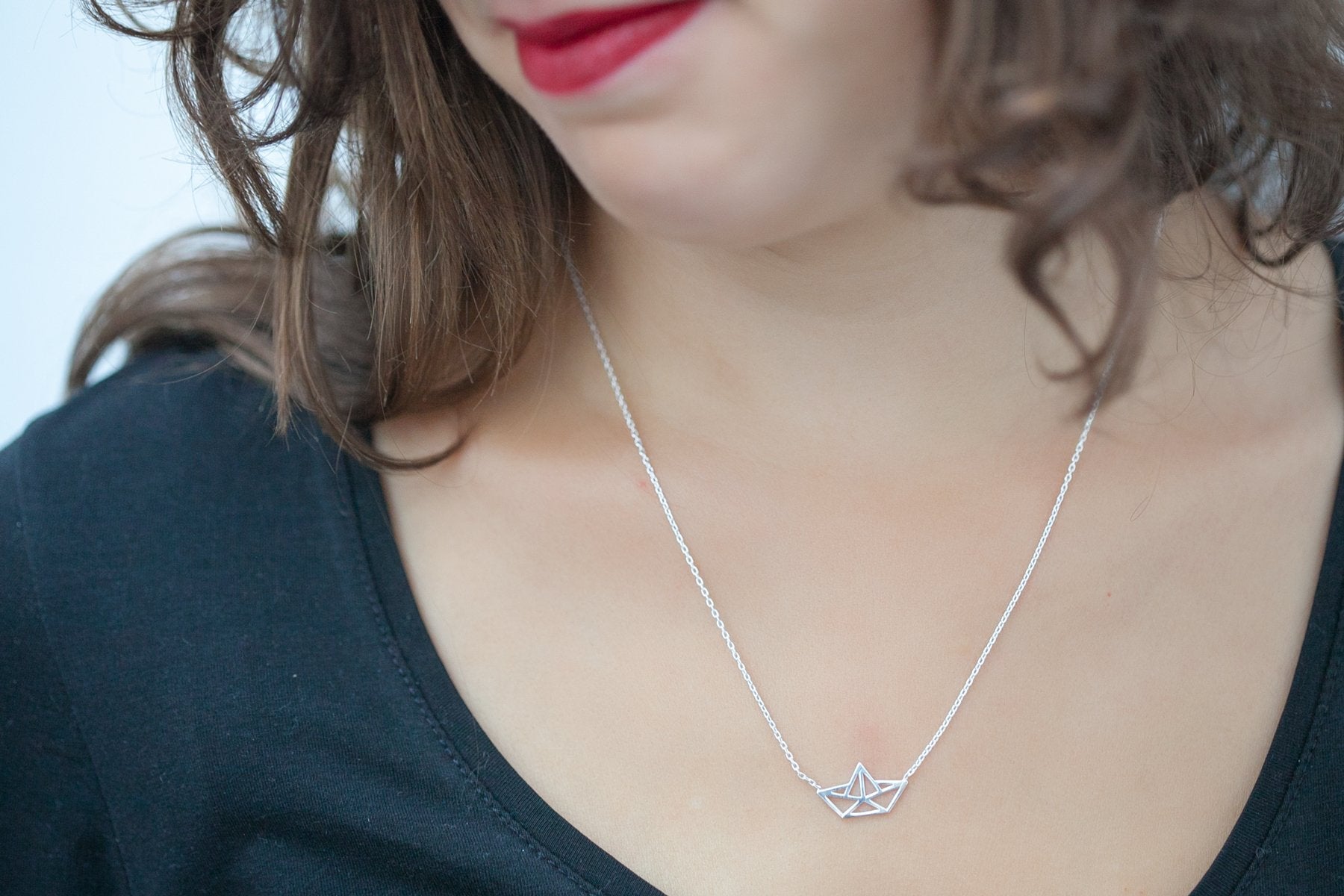 Kette mit Origami Papierschiff - 925er Silber | Shop Nory