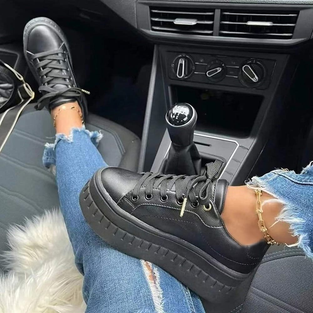 Plattform Sneakers - Frauen Bequeme Schnürschuhe mit dicker Sohle