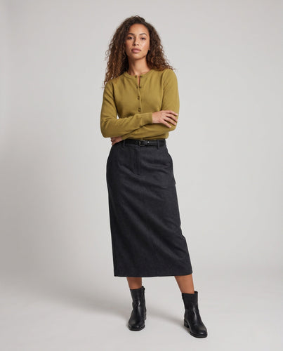 Damen Feinstrick-Cardigan mit dekorativen Knöpfen und figurbetonter Silhouette Shop Nory