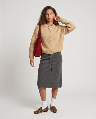 Damen Flauschiger Mohair‑Blend Kurzcardigan mit Oversize-Ärmeln und Knopfverschluss Shop Nory