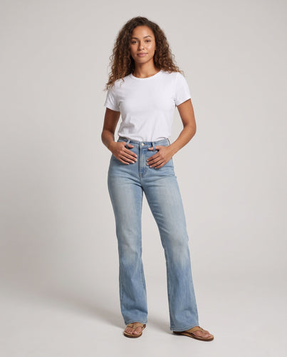 Damen Hochgeschnittene weite Denim-Jeans im Retro-70s Bootcut Shop Nory