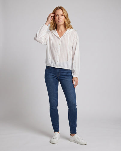 Damen Leichte Kapuzen-Bluse mit Knopfleiste und gerafftem Saum Shop Nory