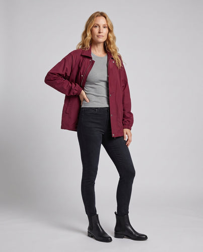 Damen leichte Oversize-Coachjacke mit Reißverschluss und elastischen Ärmelbündchen Shop Nory