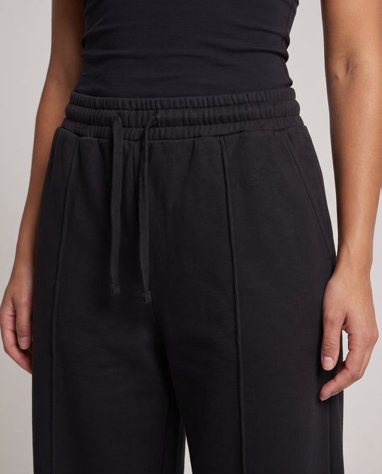 Product 10999799775578 - close_up_detail