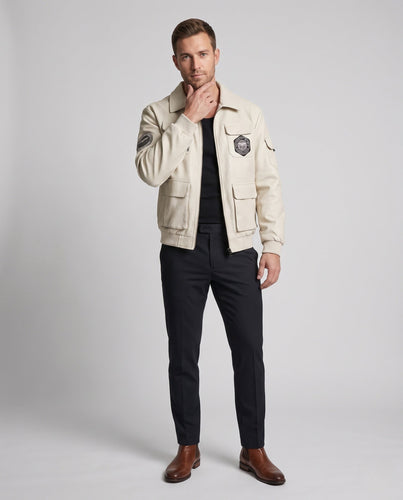 Herren Piloten‑Blouson aus strukturiertem Kunstleder mit Patch-Details und Mehrfachtaschen Shop Nory
