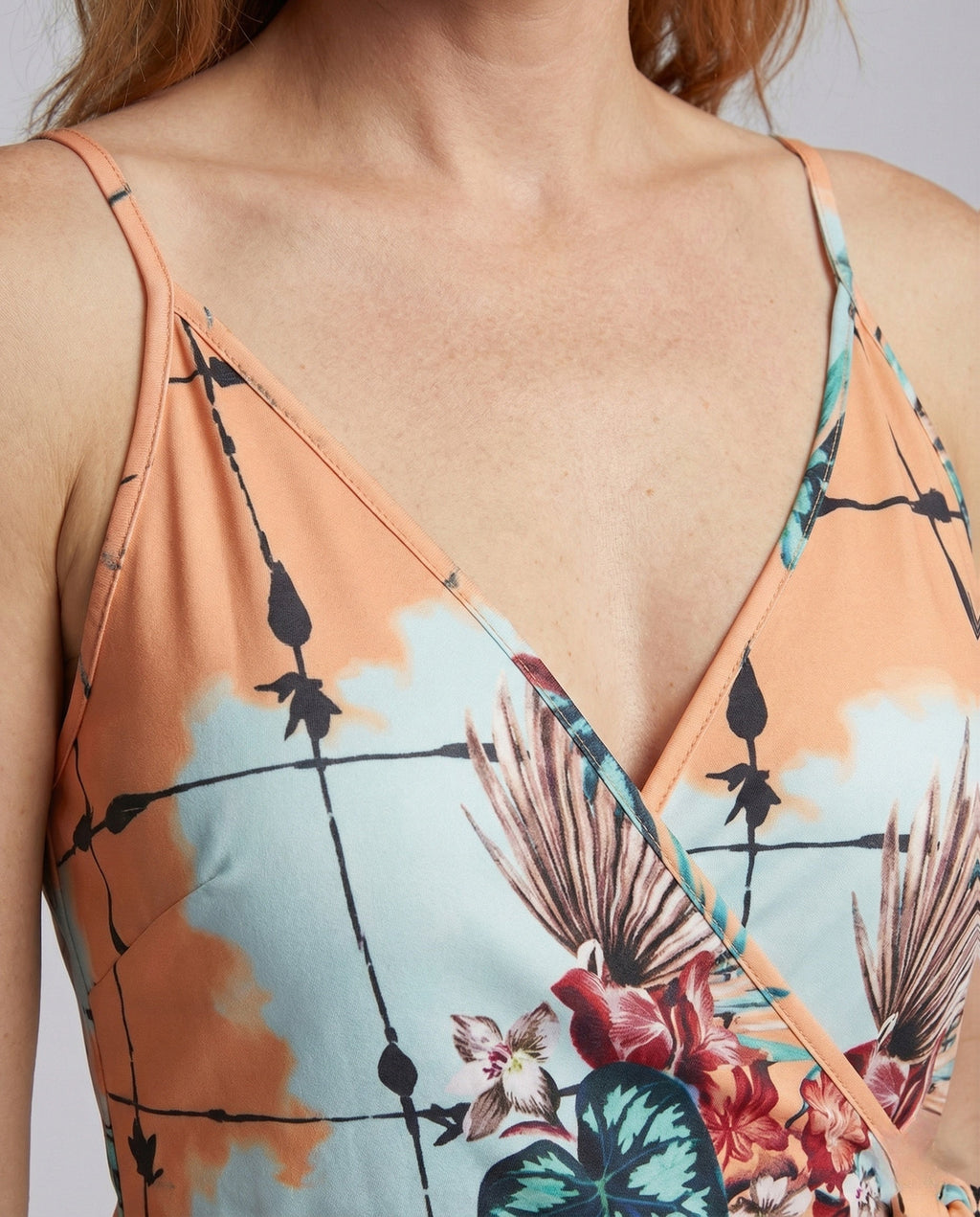 Product 15523573760330 - close_up_detail