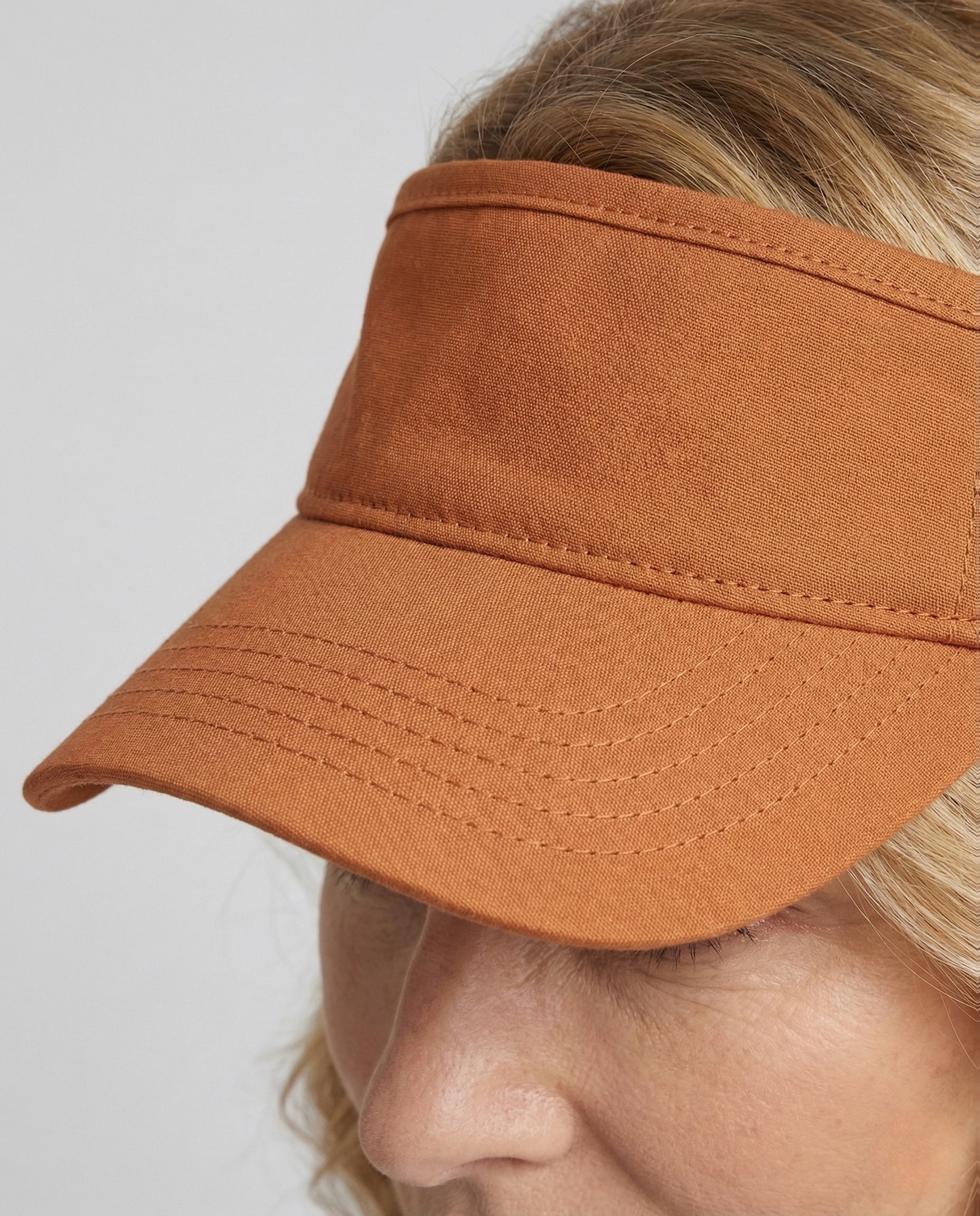 Product 15525072372042 - close_up_detail