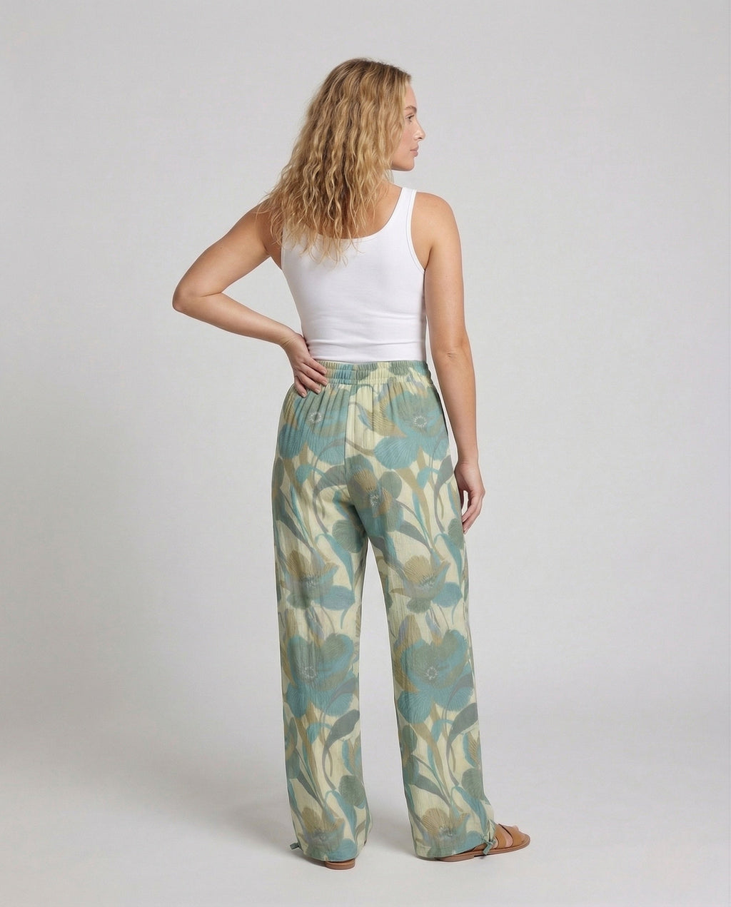 Product 15527649870154 - back_view