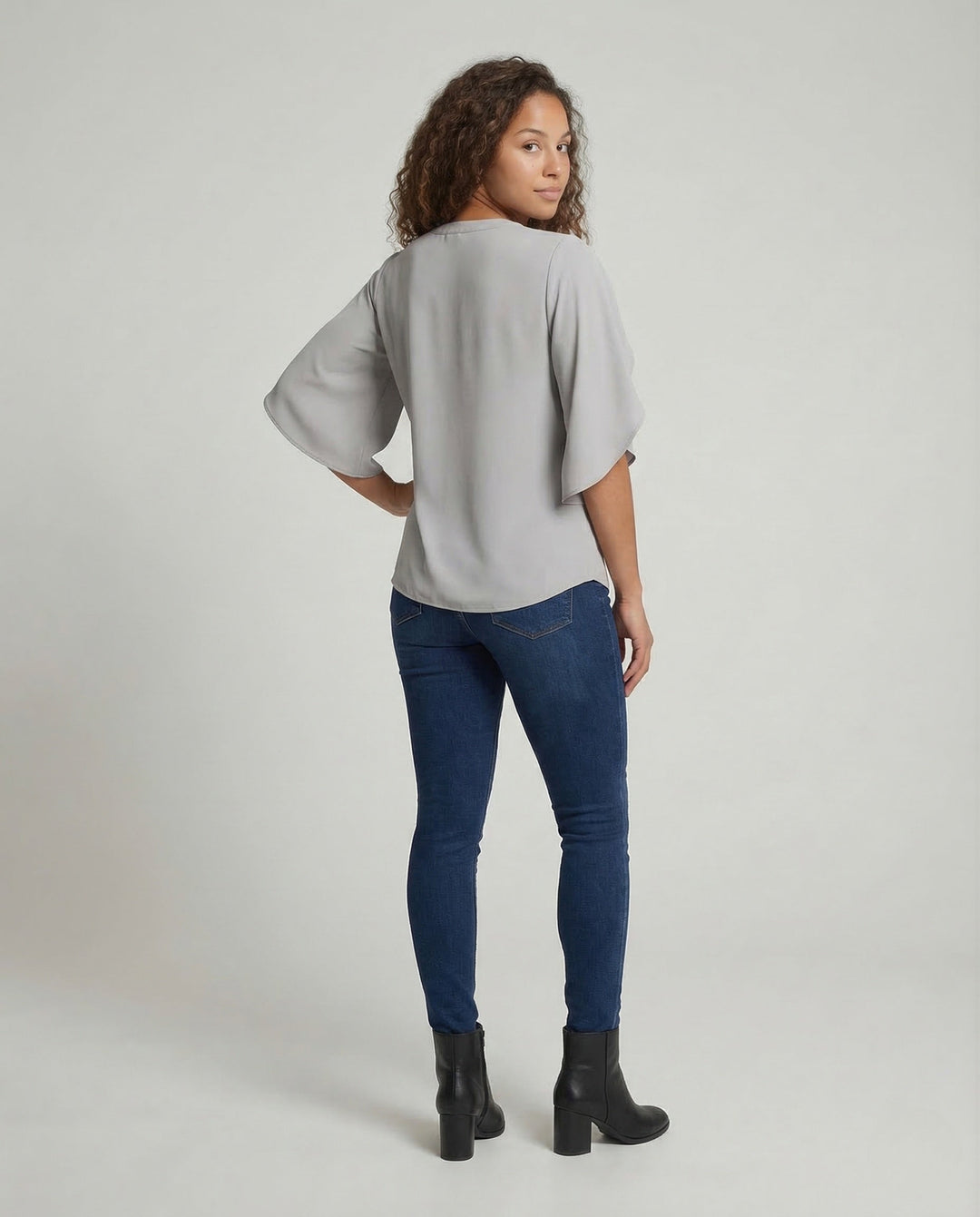 Product 15533362446666 - back_view