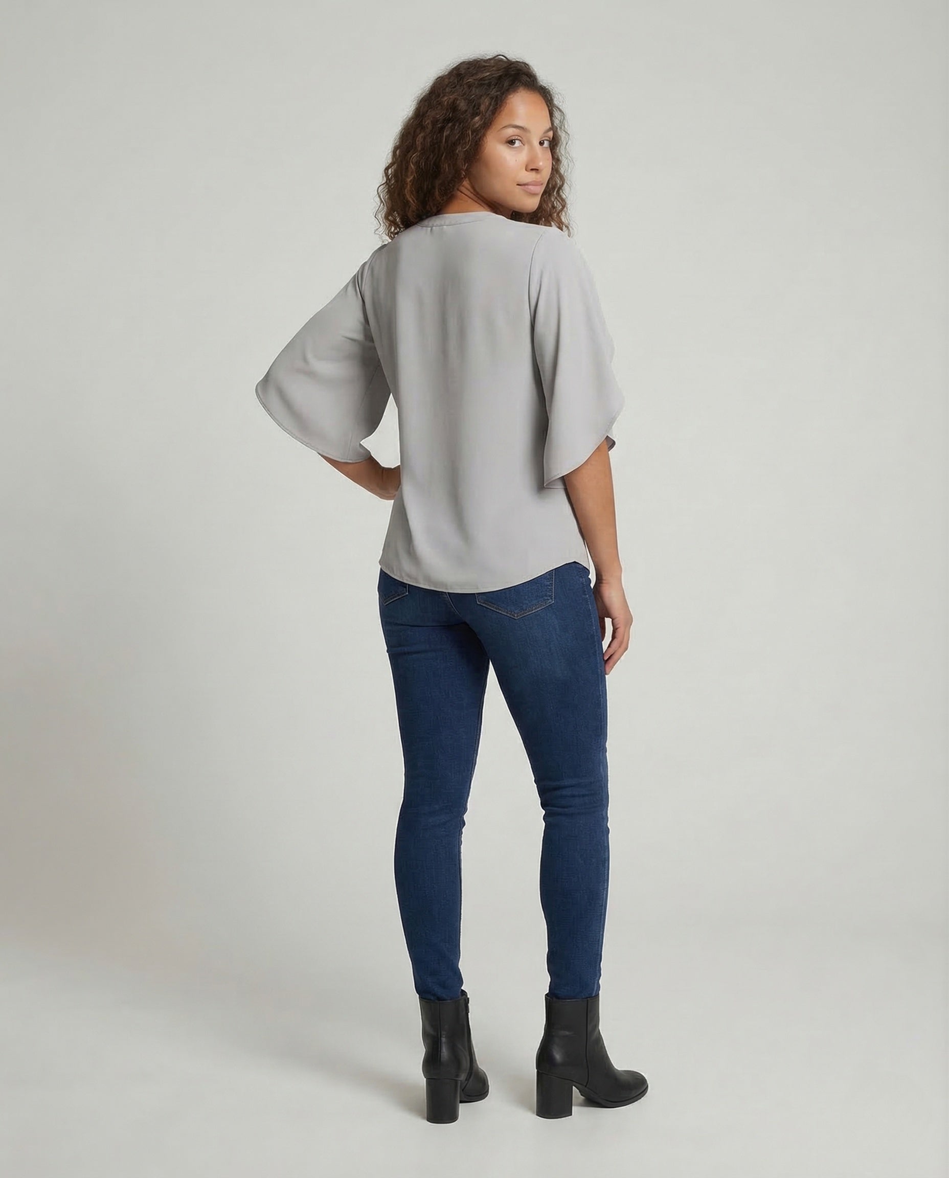 Product 15533362446666 - back_view