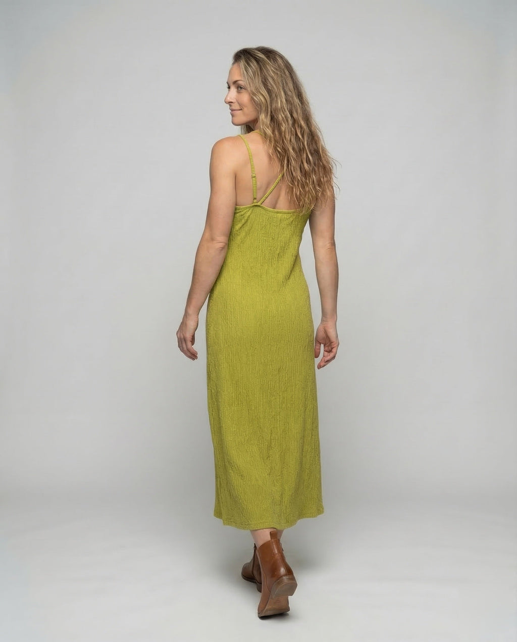 Product 15535349793098 - back_view