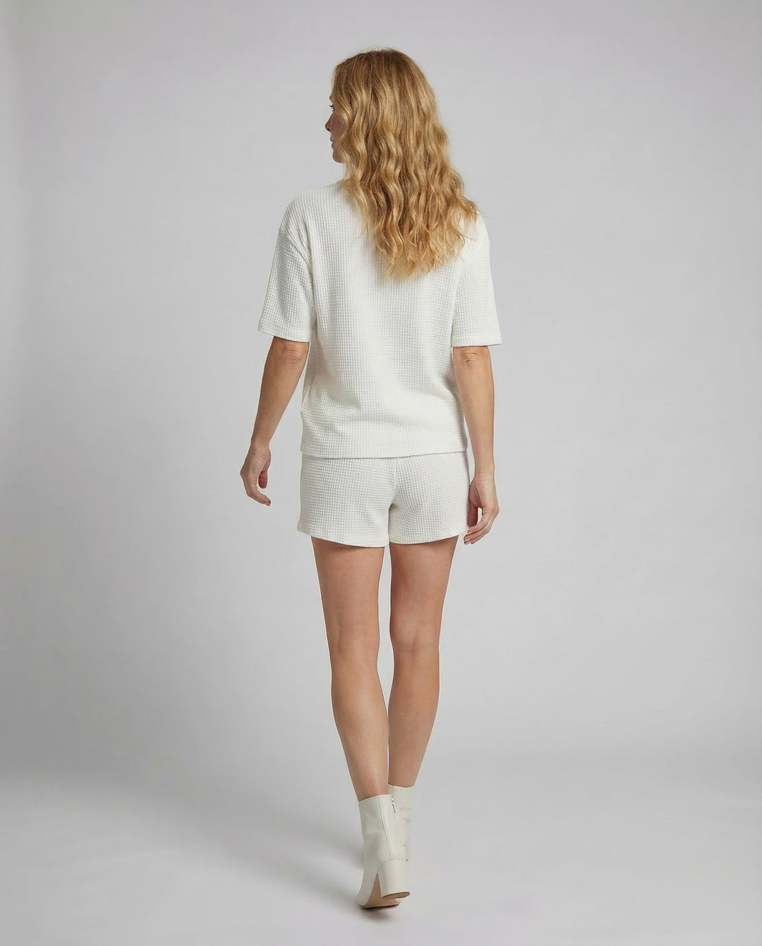 Product 15539111854410 - back_view