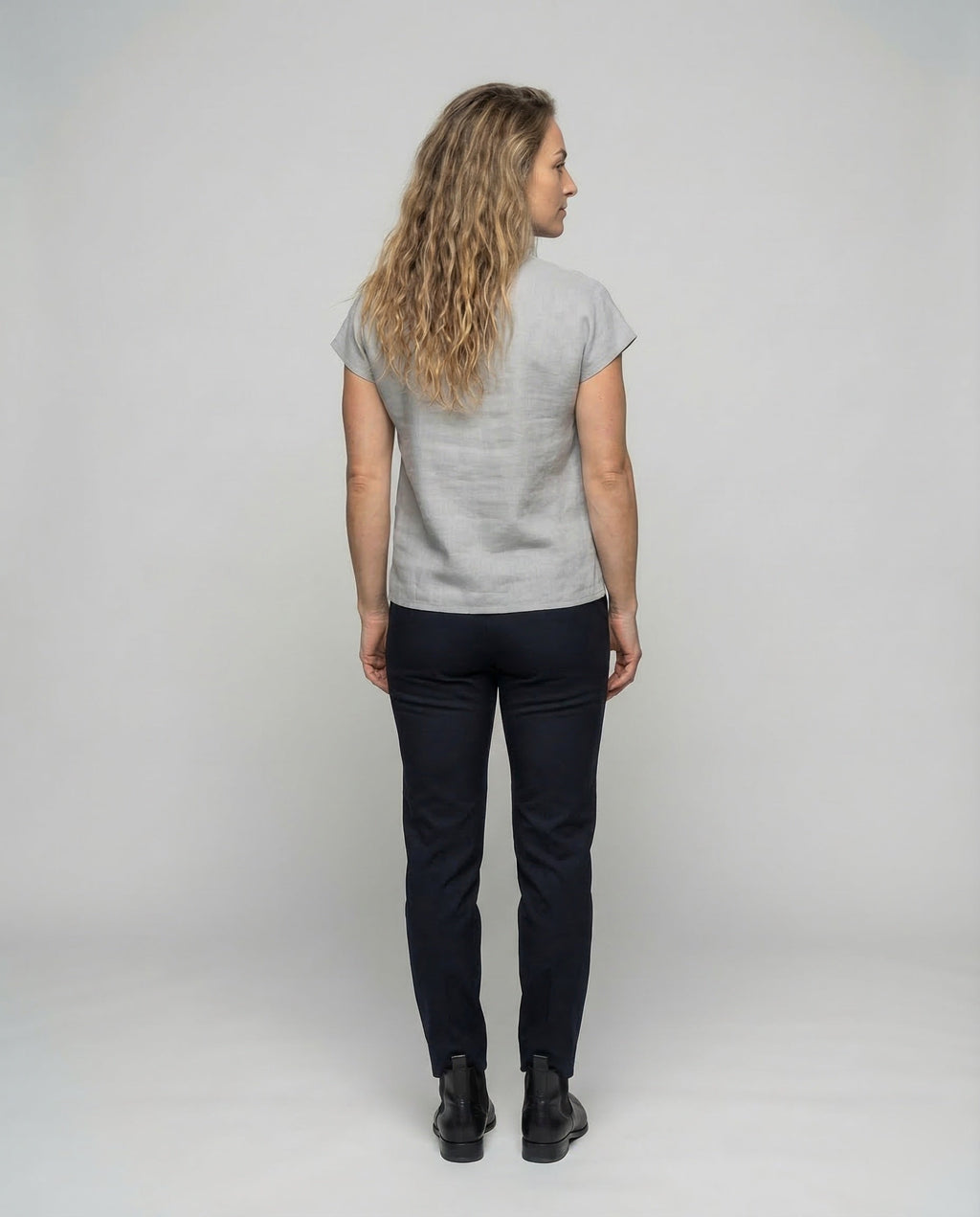 Product 15539115327818 - back_view