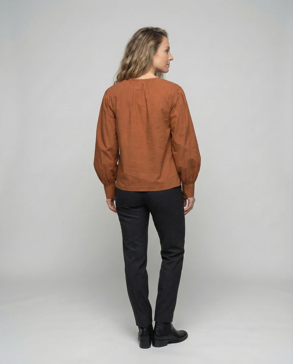 Product 15539123716426 - back_view