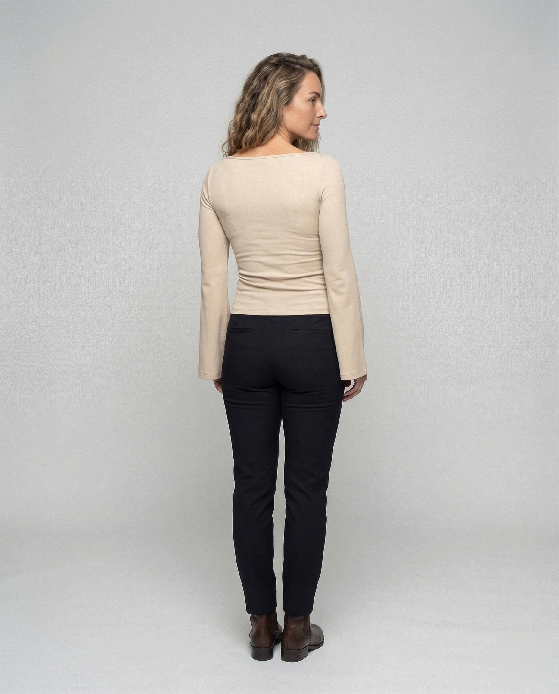 Product 15540671185226 - back_view