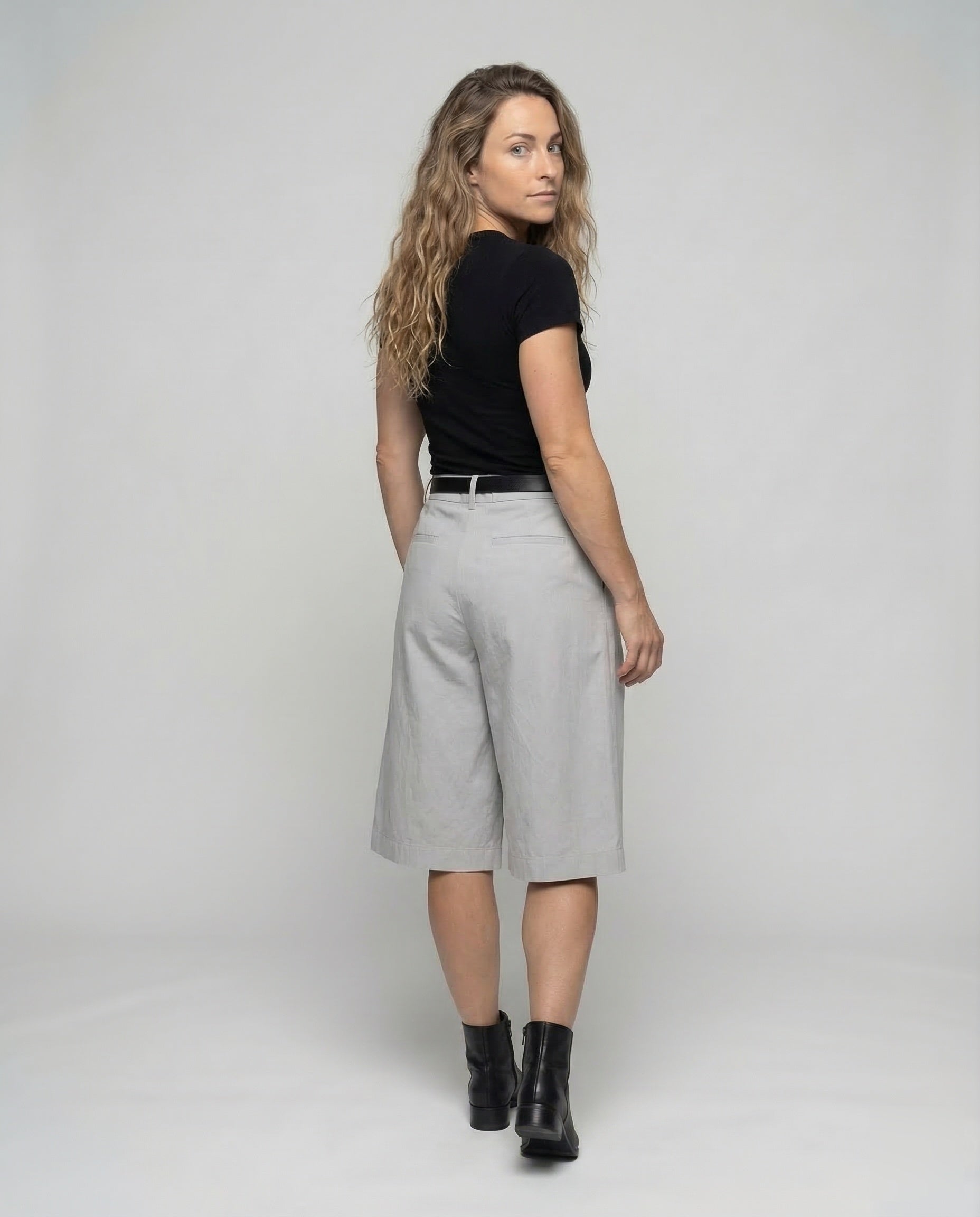 Product 15540687143242 - back_view