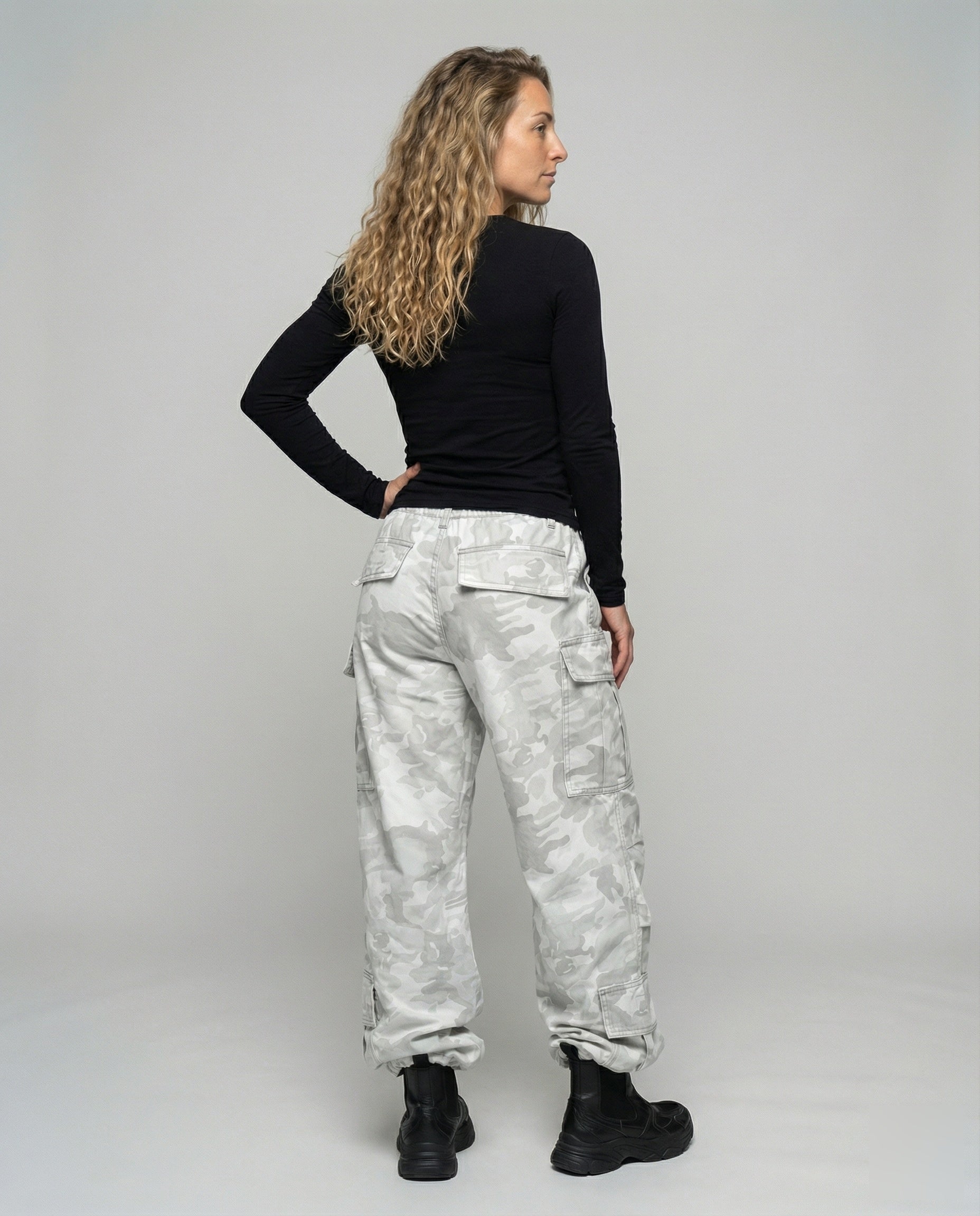 Product 15540739473738 - back_view