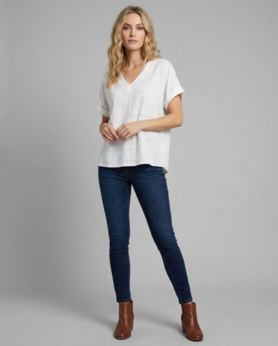 Damen legere weite Leinenmix-Bluse.