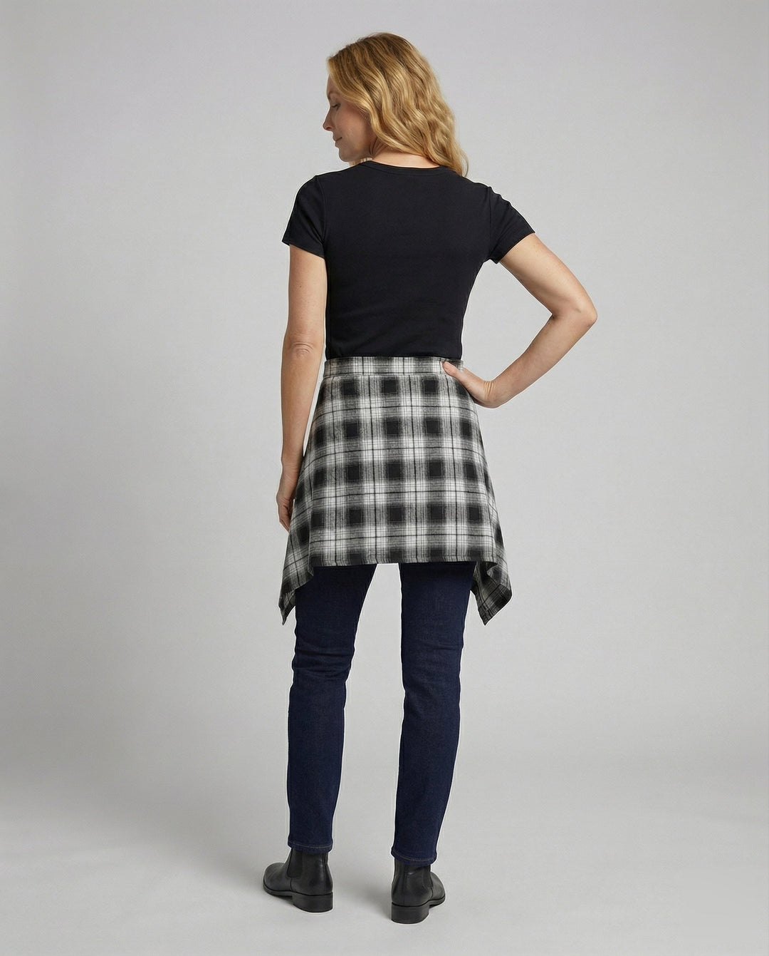 Product 15552435650890 - back_view