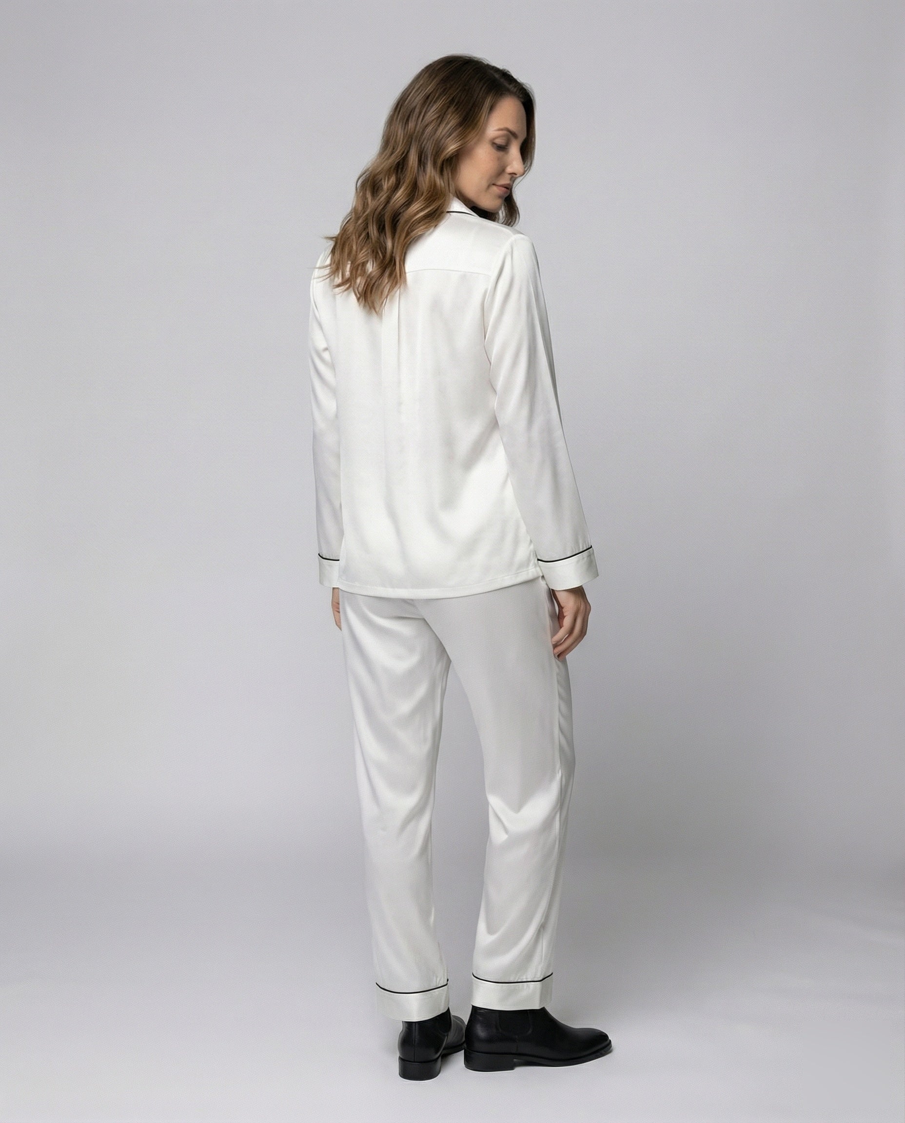 Product 15552451117386 - back_view
