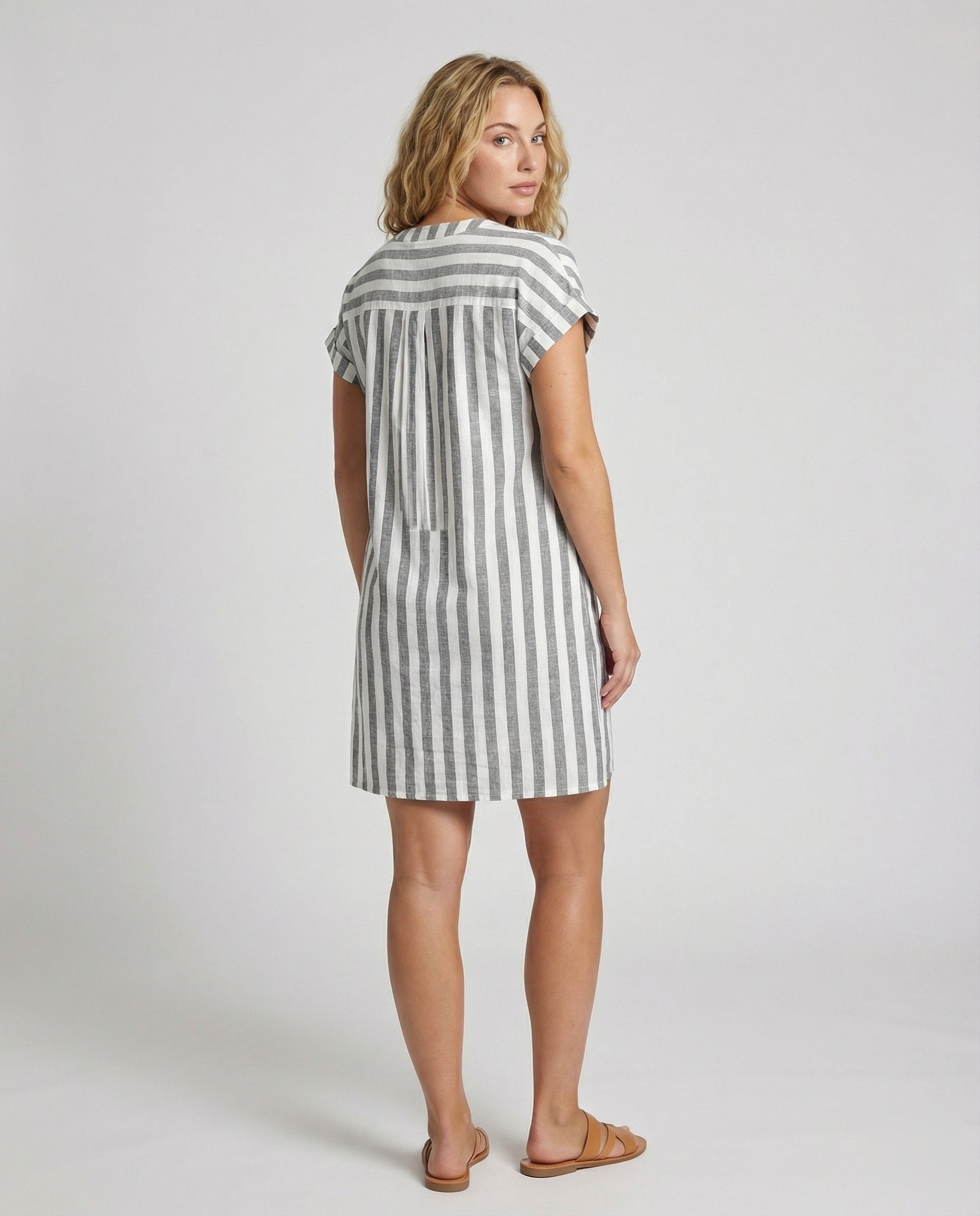 Product 15552482574666 - back_view