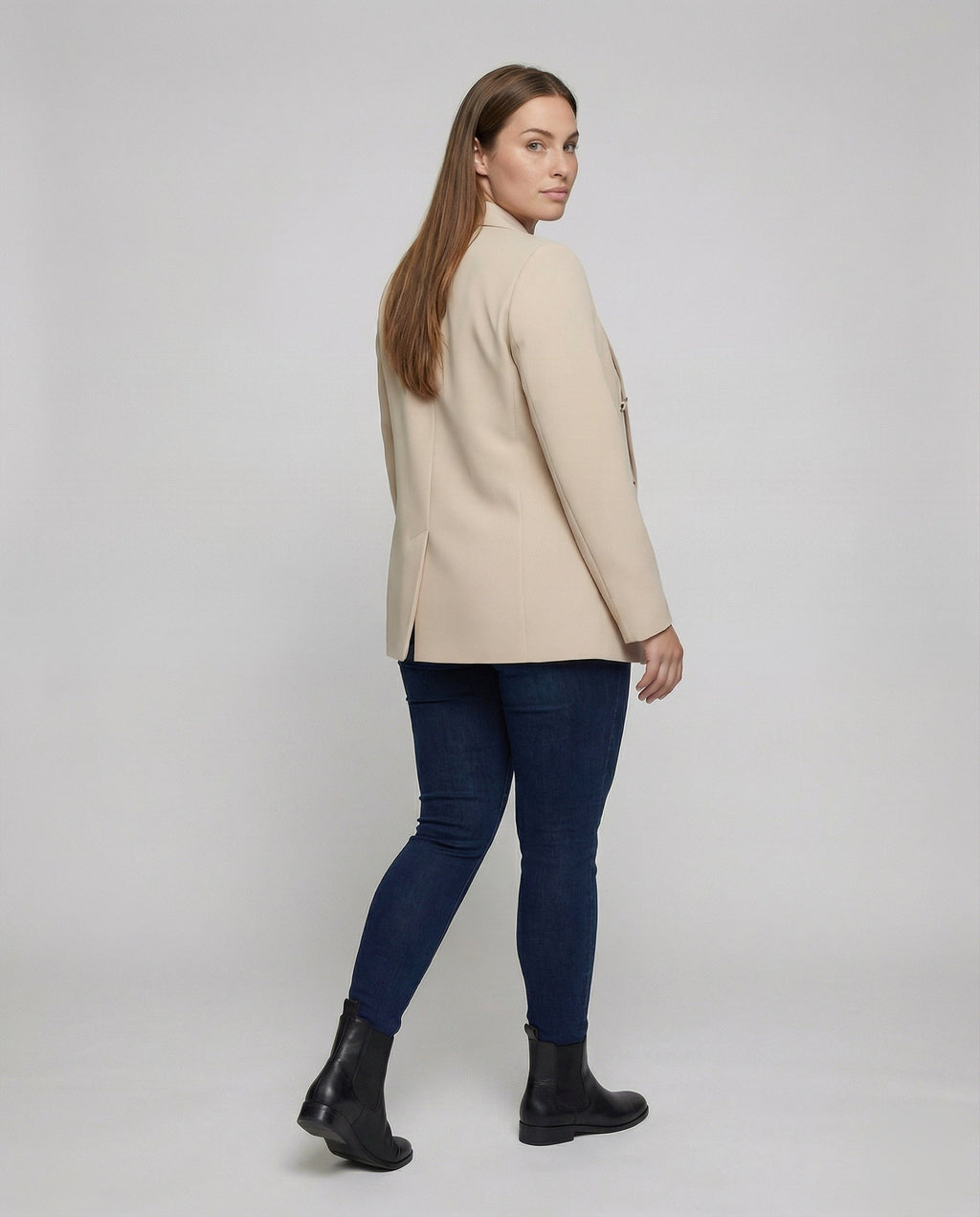 Product 15554235892042 - back_view