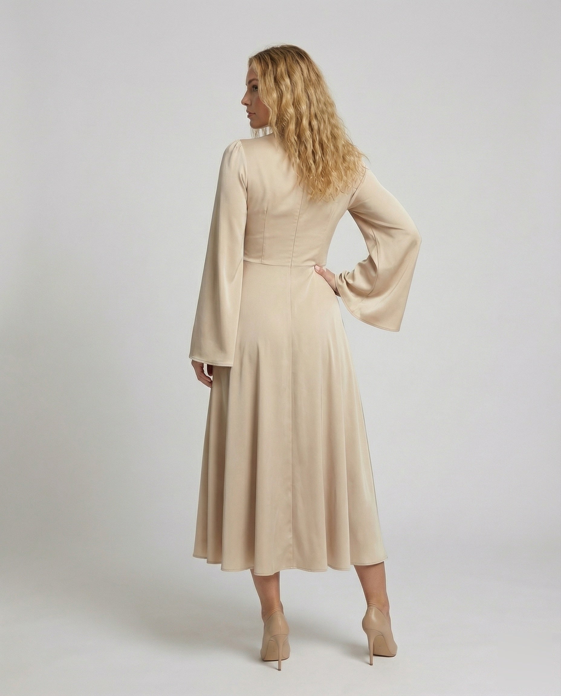 Product 15560976499018 - back_view