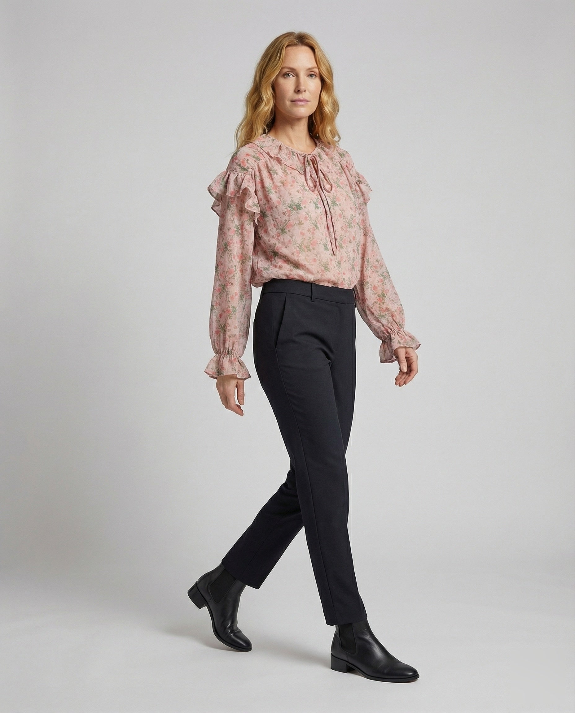 Product 15564284363082 - full_body_front