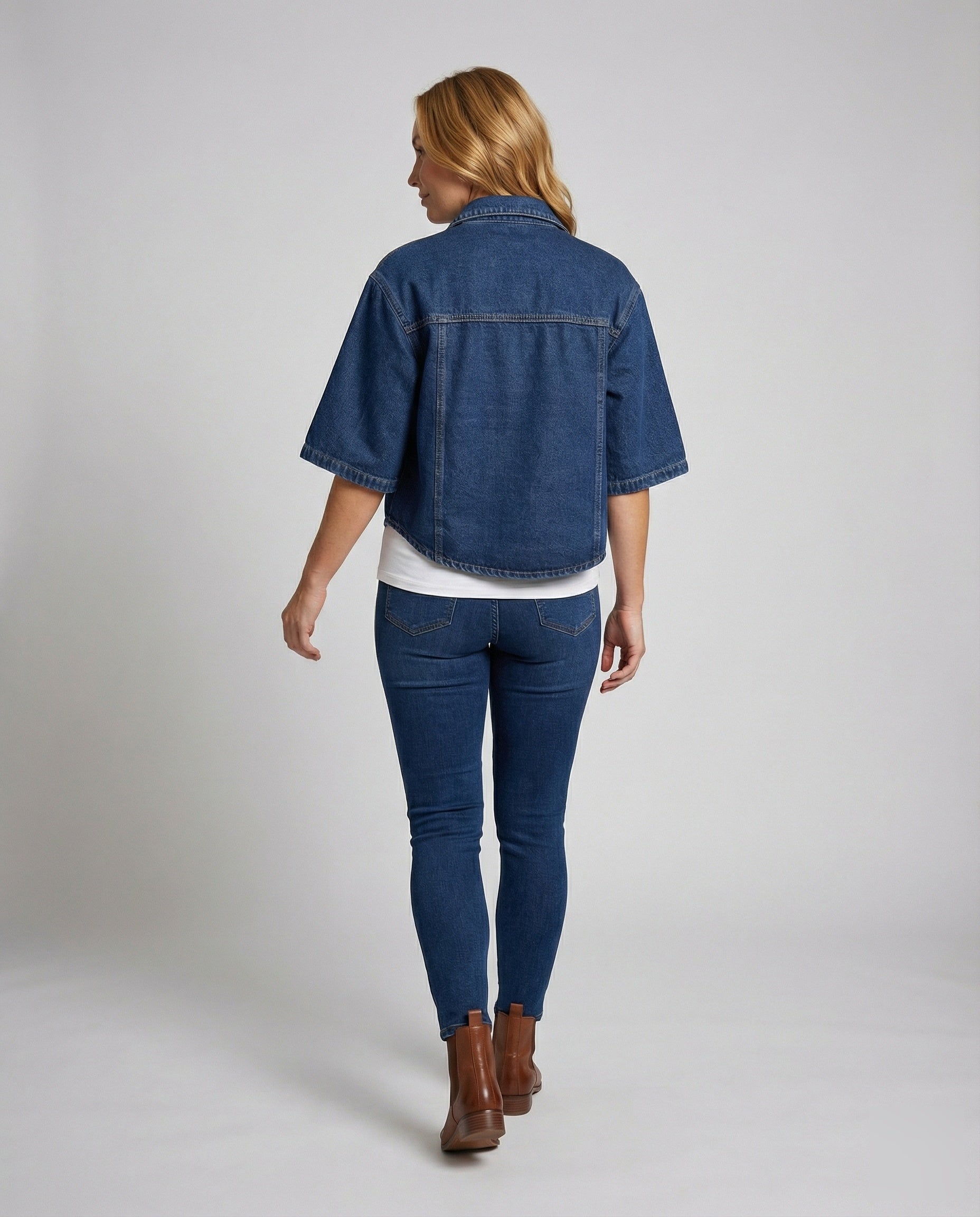 Product 15564311069002 - back_view
