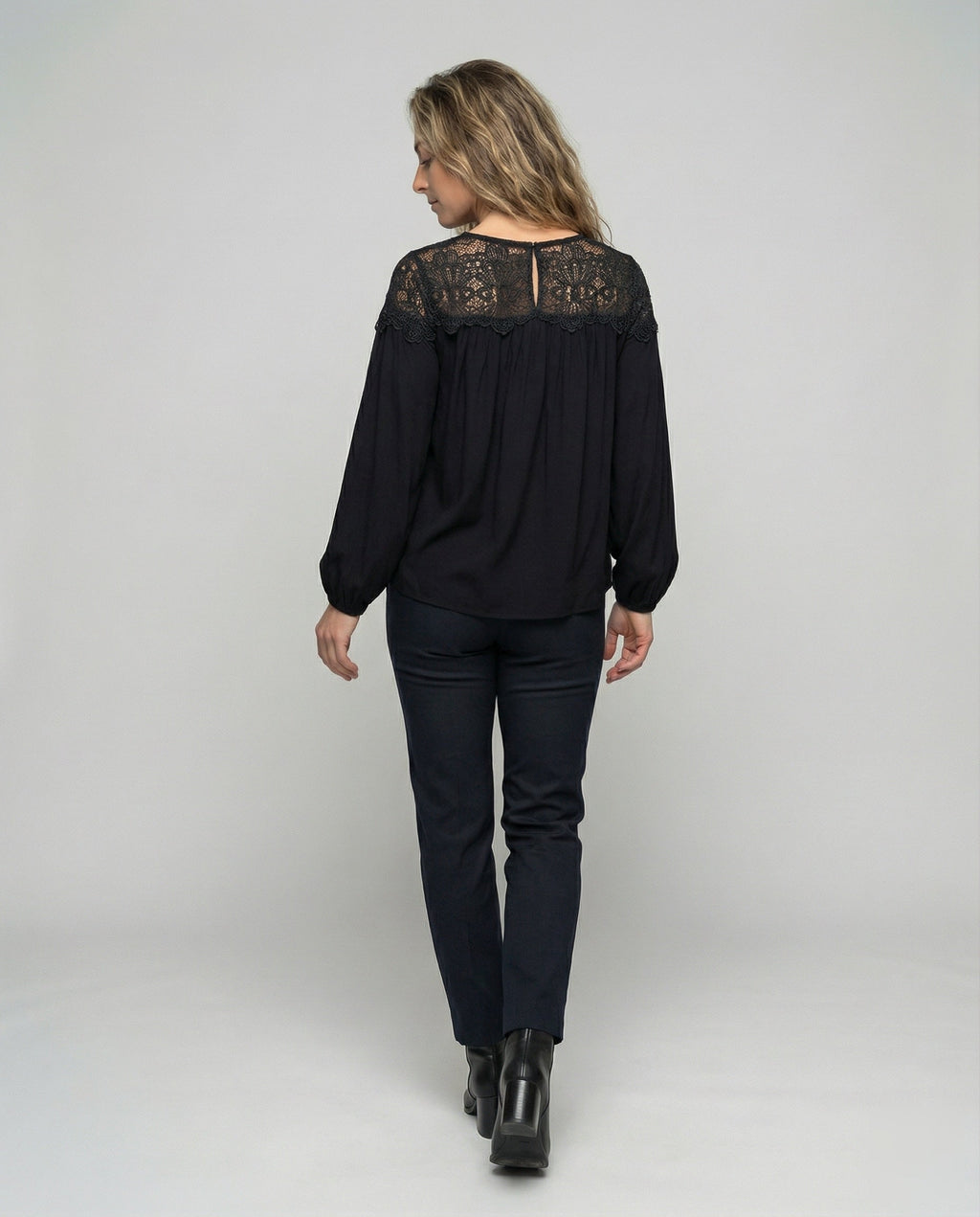Product 15564322832714 - back_view