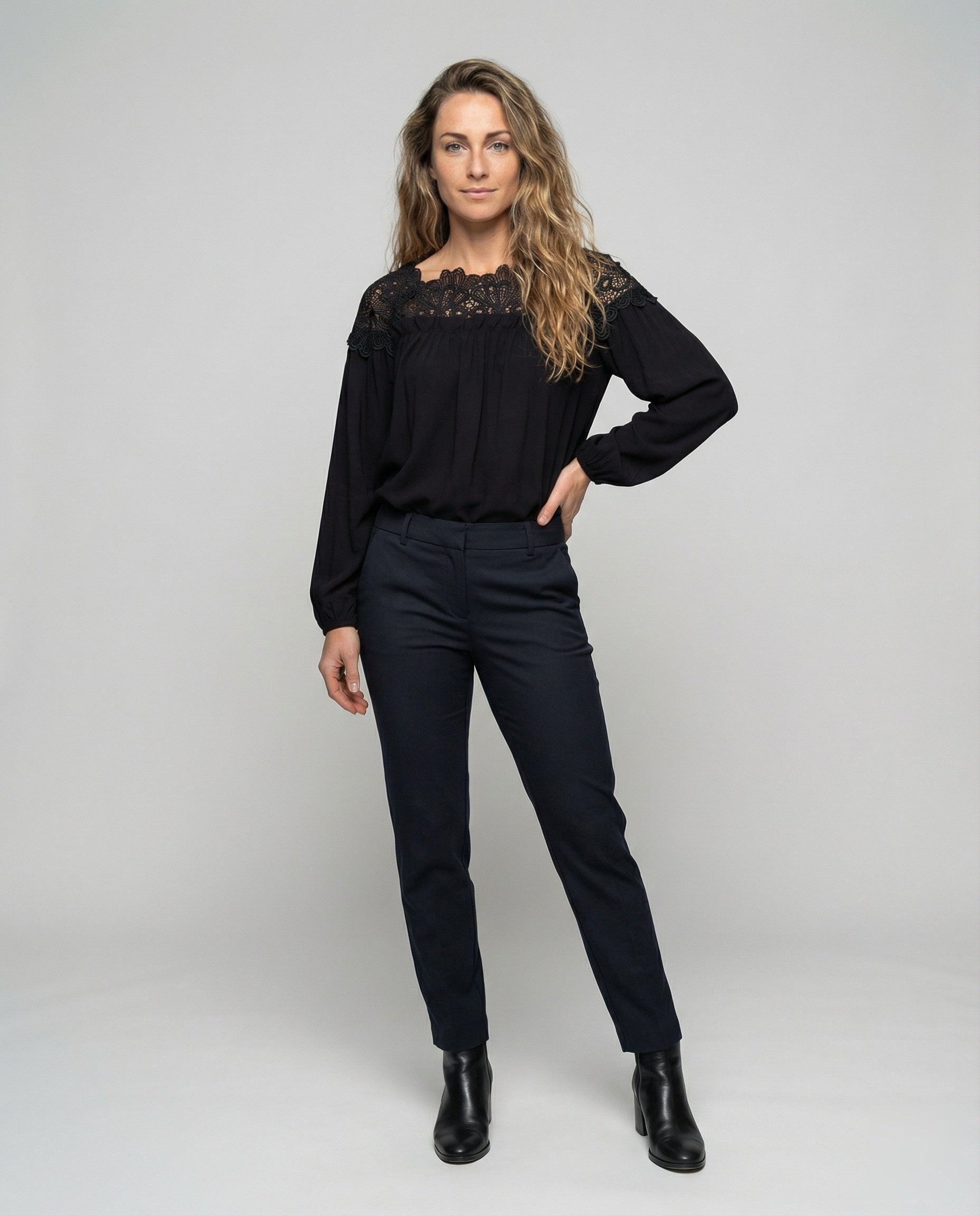 Product 15564322832714 - full_body_front