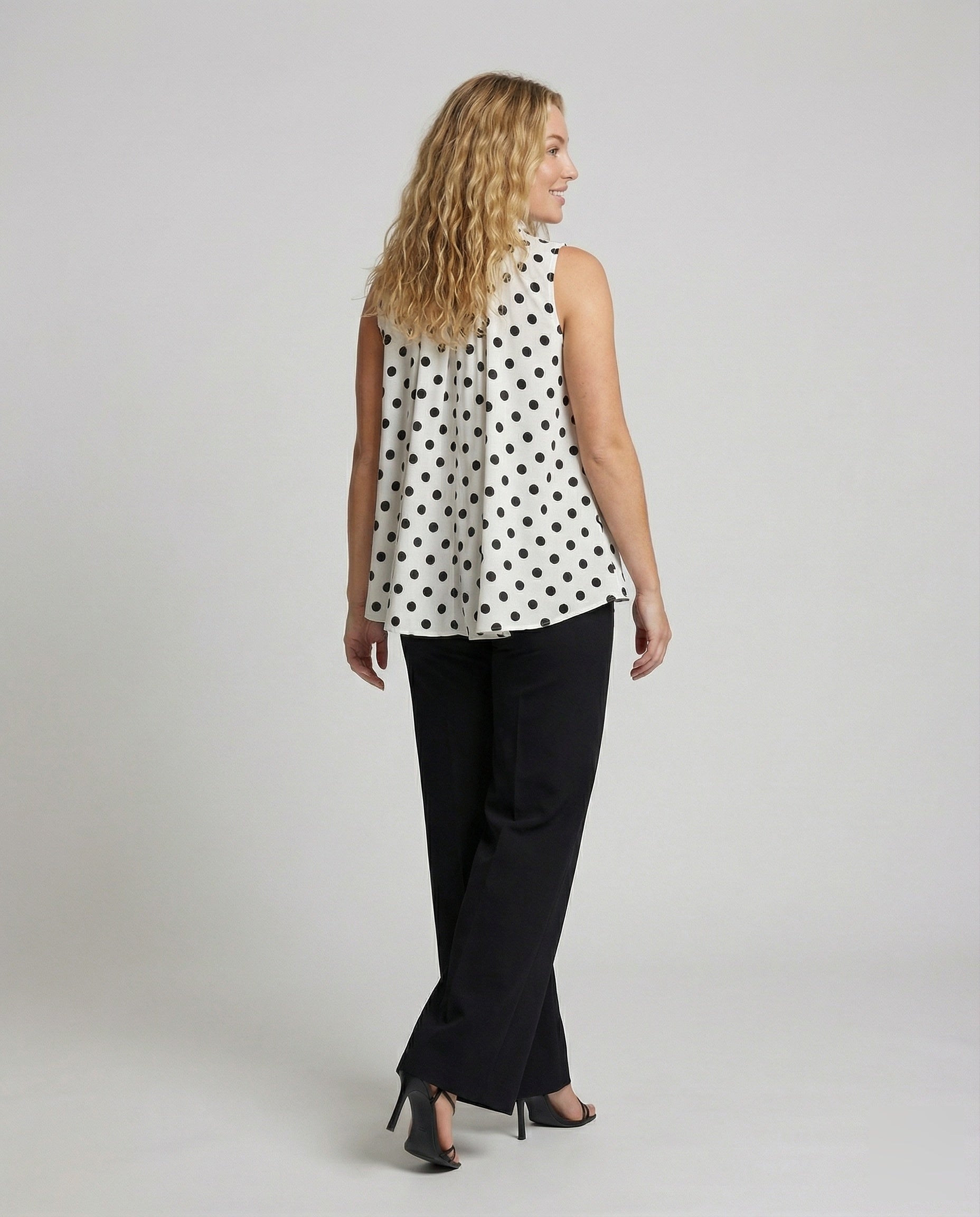 Product 15566612201802 - back_view