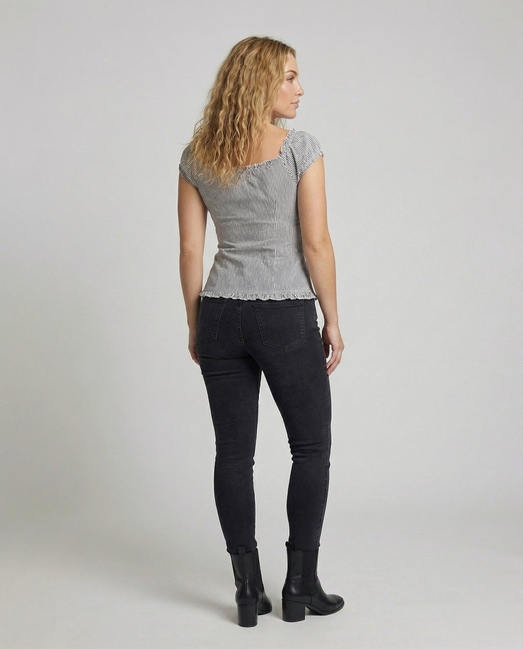 Product 15566629830986 - back_view