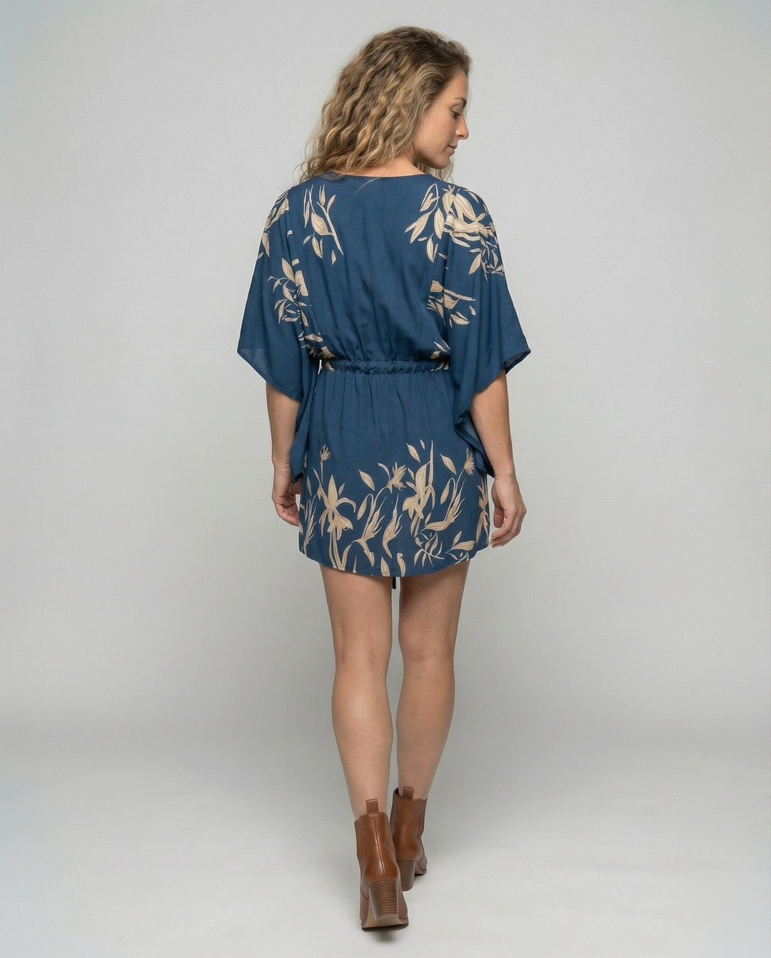 Product 15566732493130 - back_view