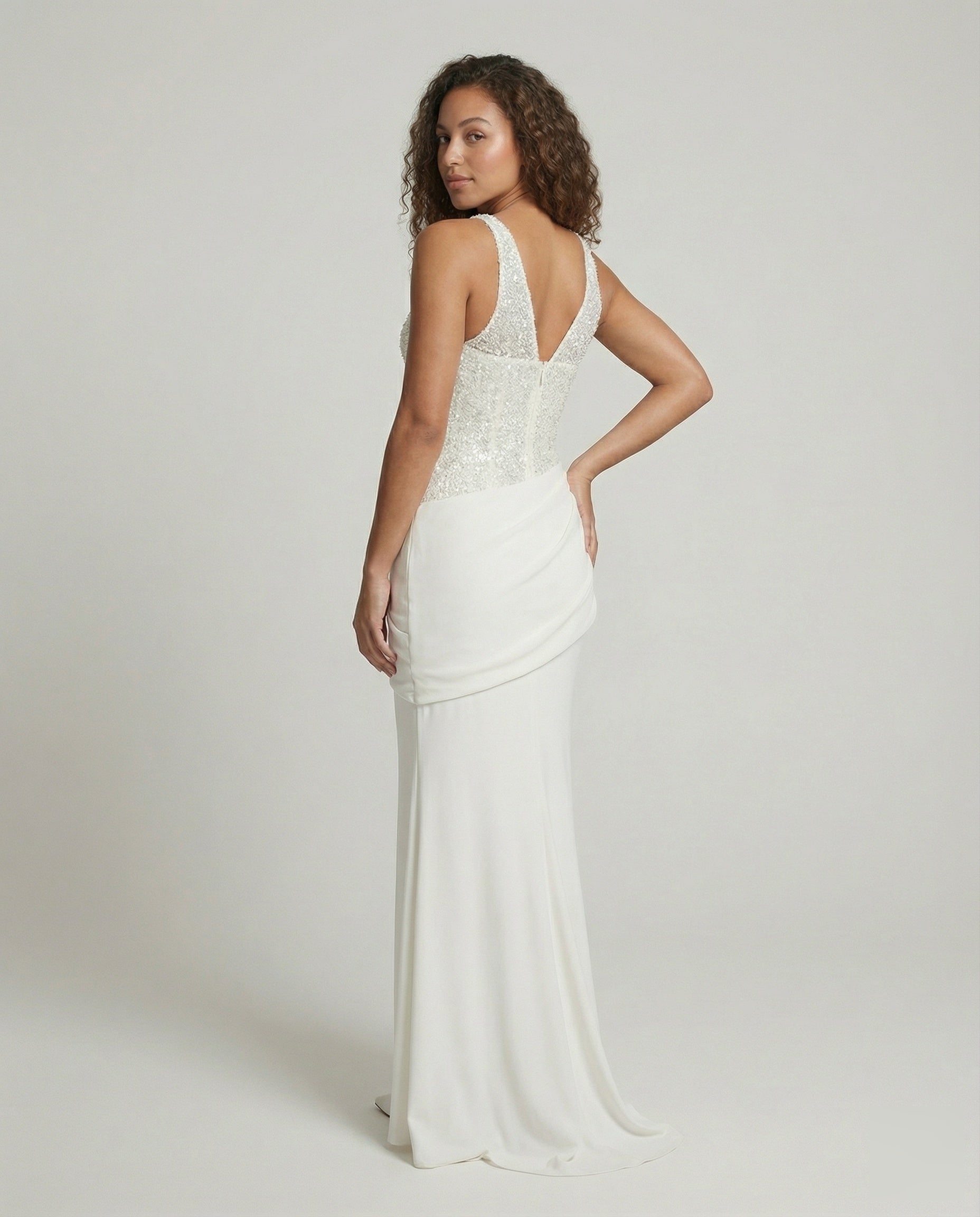 Product 15576225349962 - back_view