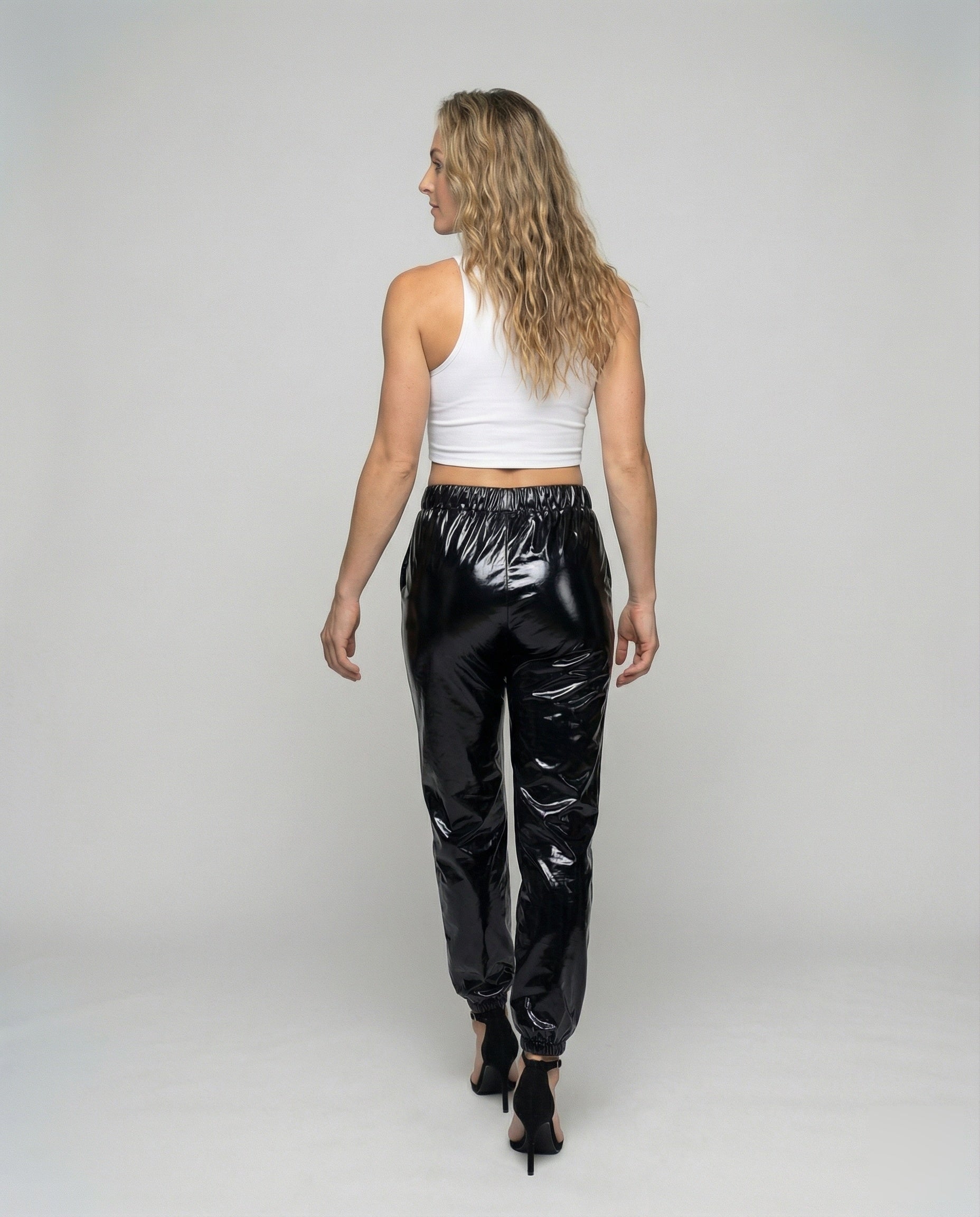 Product 15576236687690 - back_view