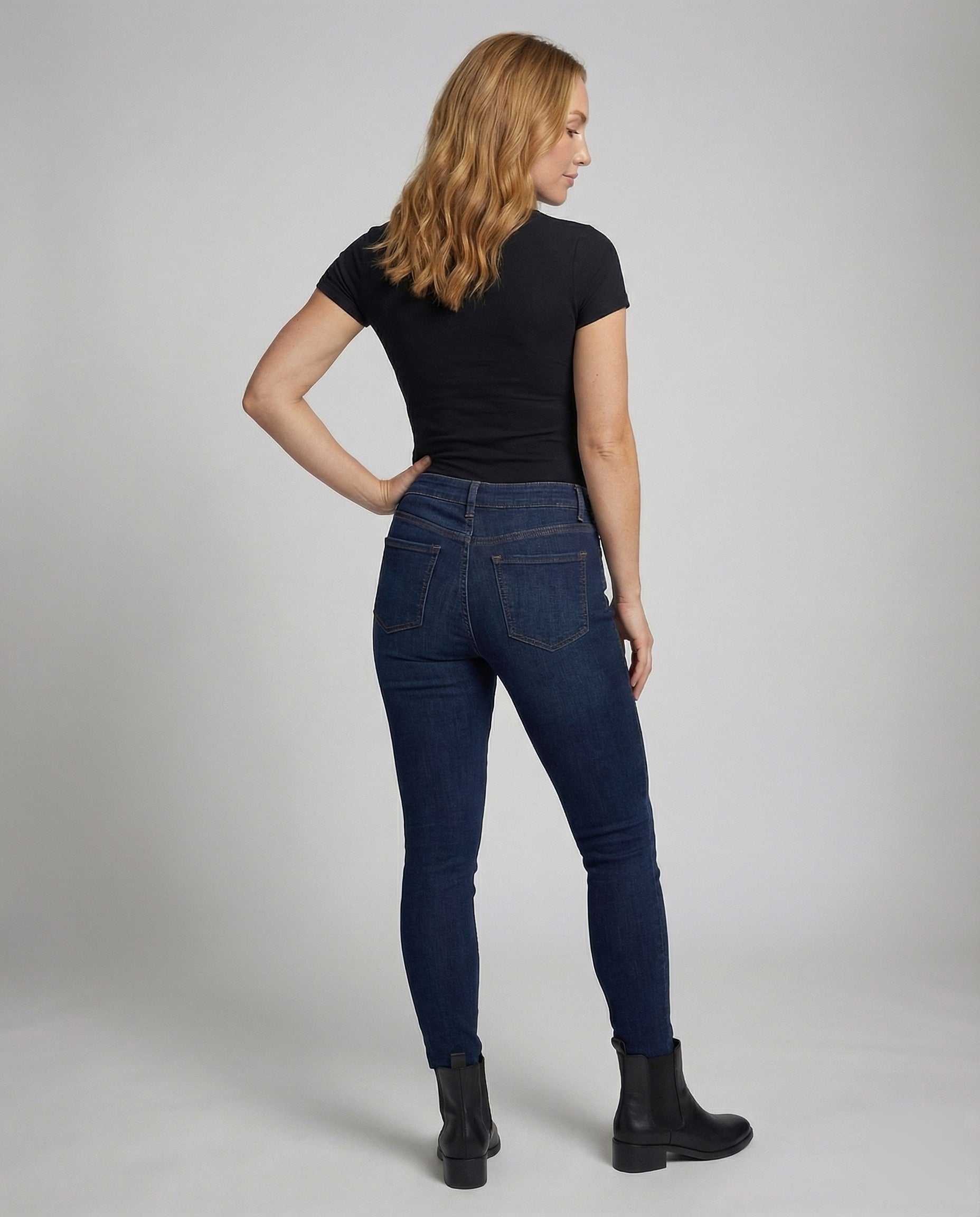 Product 15579280408906 - back_view