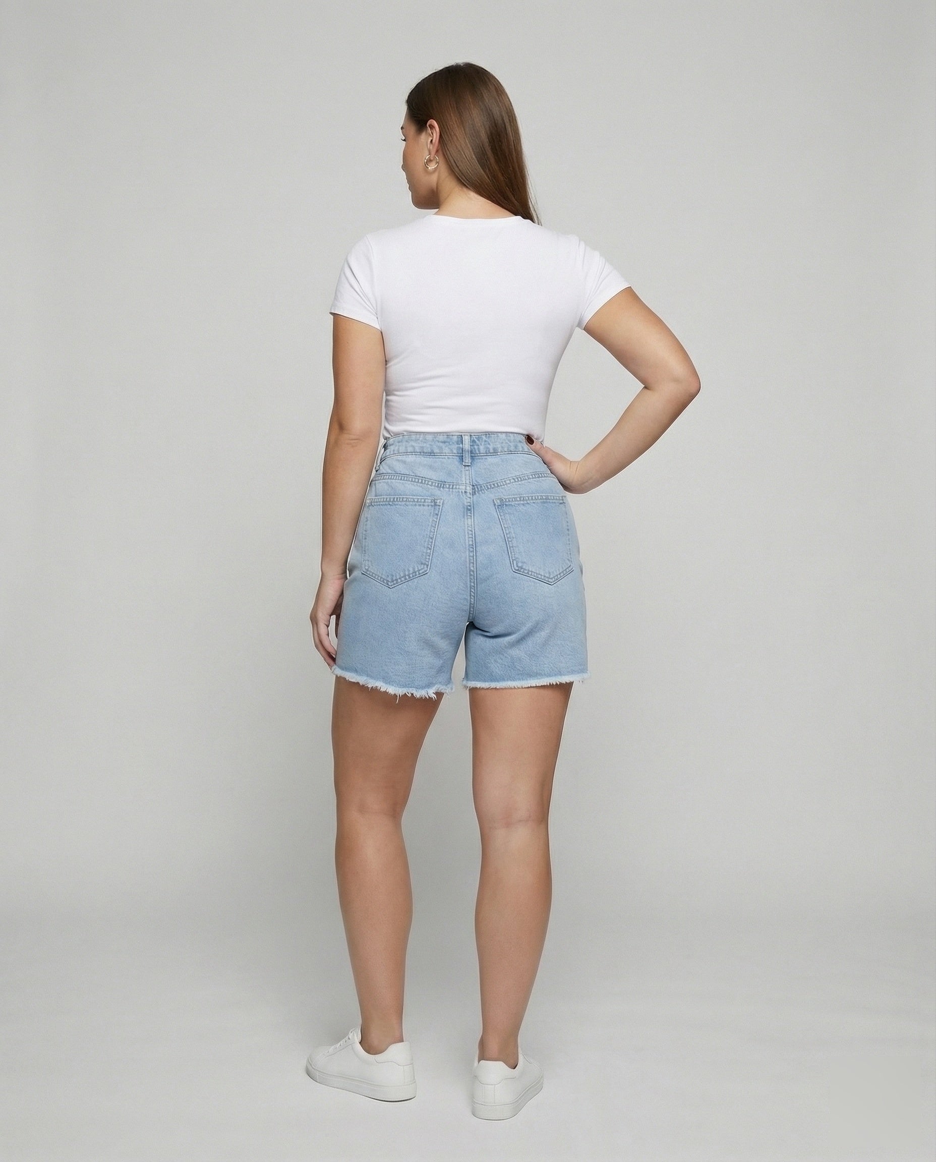 Product 15583575343434 - back_view