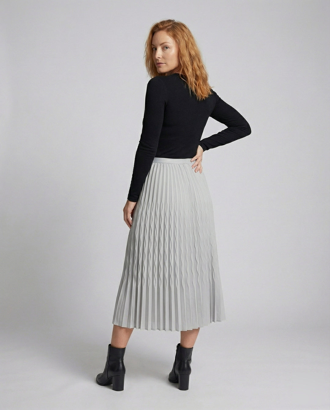 Product 15586972565834 - back_view