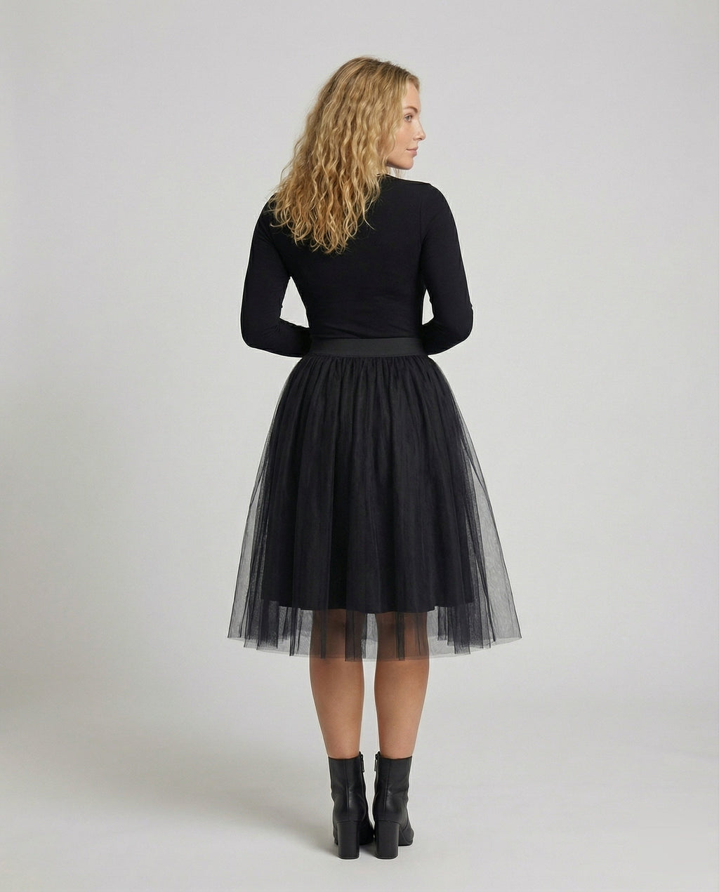 Product 15586980757834 - back_view