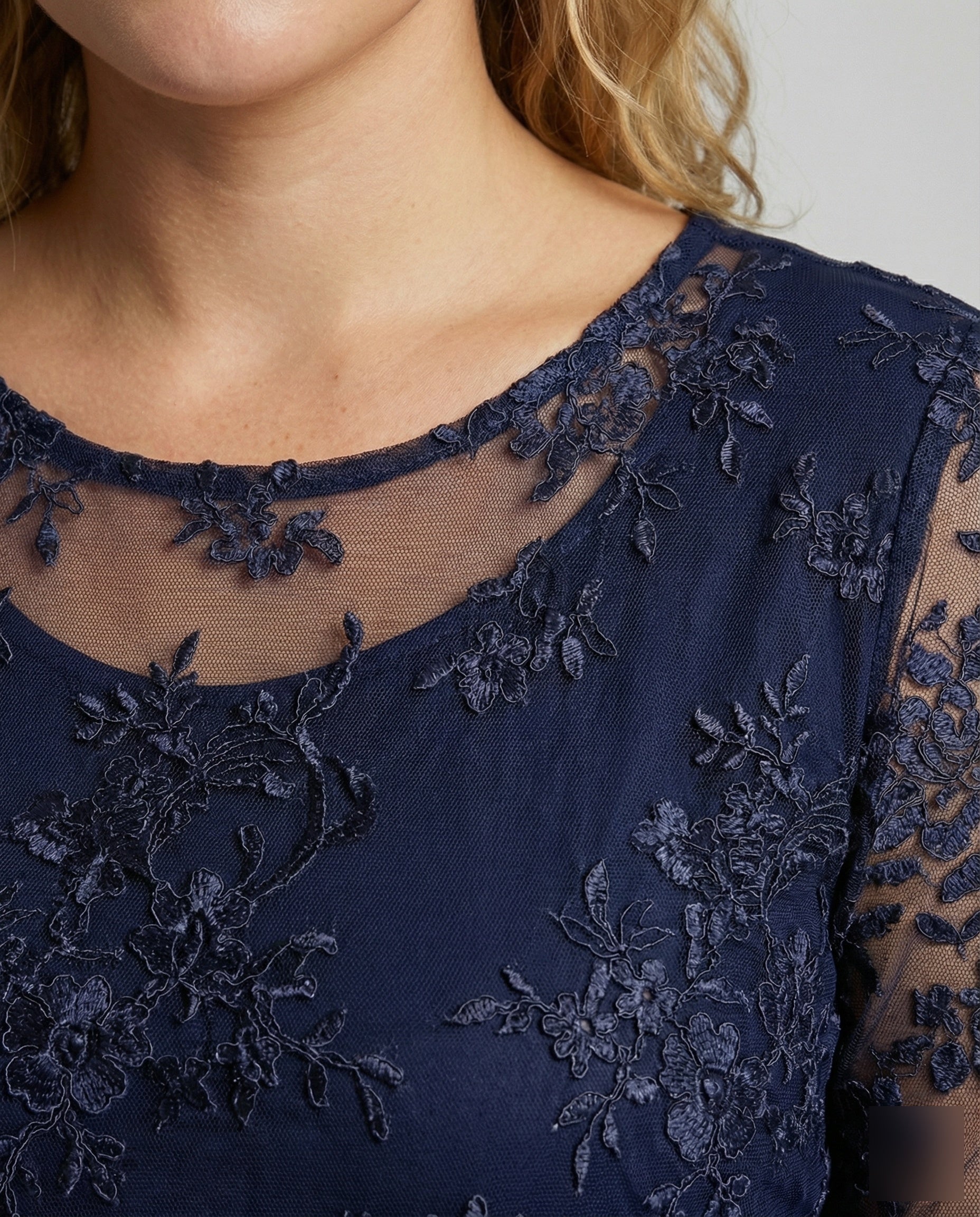 Product 15589096784202 - close_up_detail