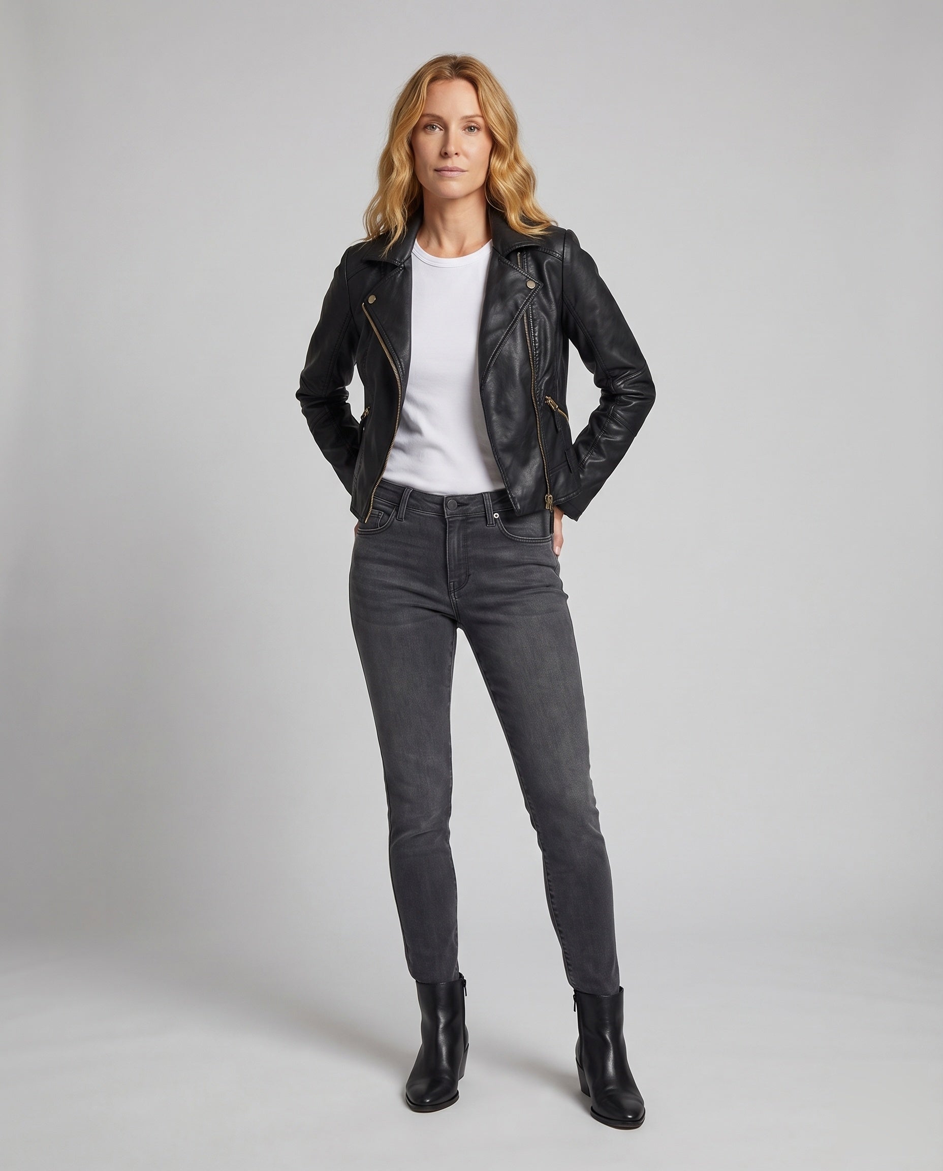 Product 15591393821002 - full_body_front