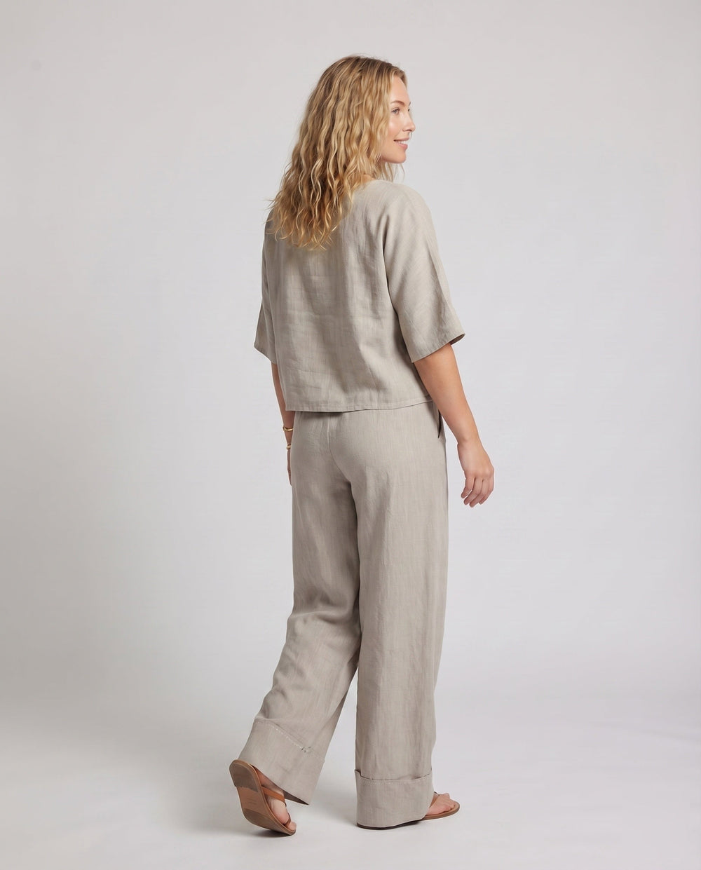 Product 15593995370826 - back_view