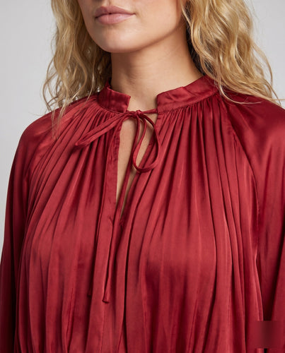 Damen Chiffon Minikleid mit eleganten Rüschendetails und verführerischem Wickeldesign Shopnory
