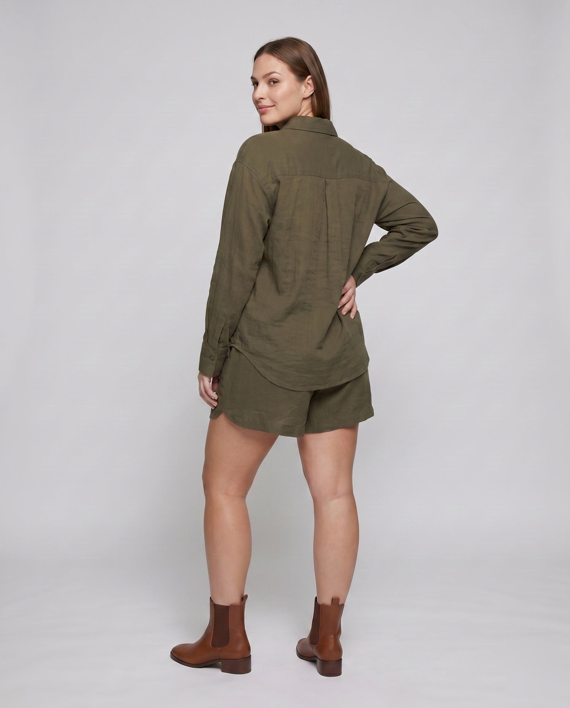 Product 15611858420042 - back_view