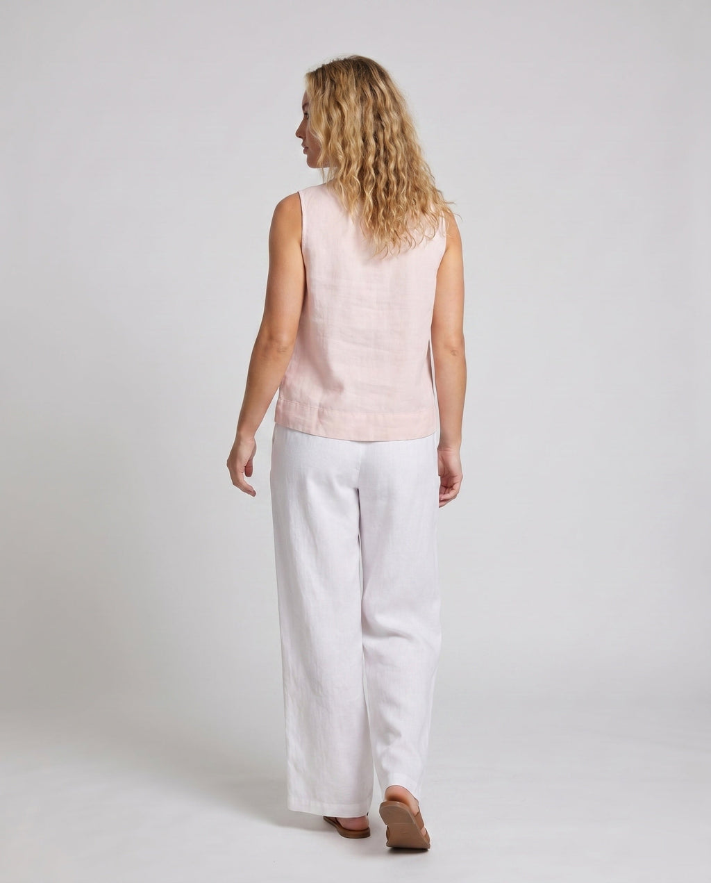 Product 15611867758922 - back_view