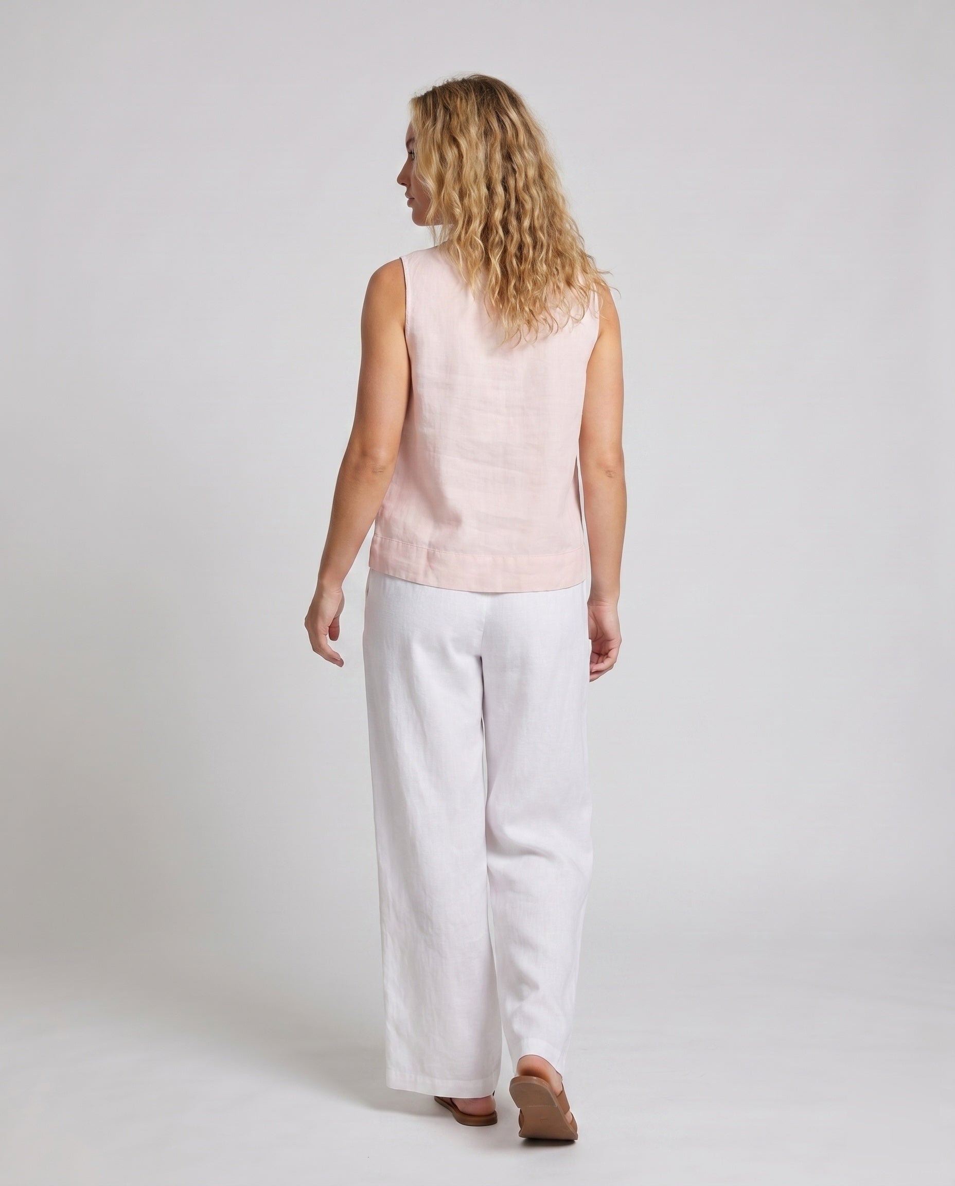 Product 15611867758922 - back_view