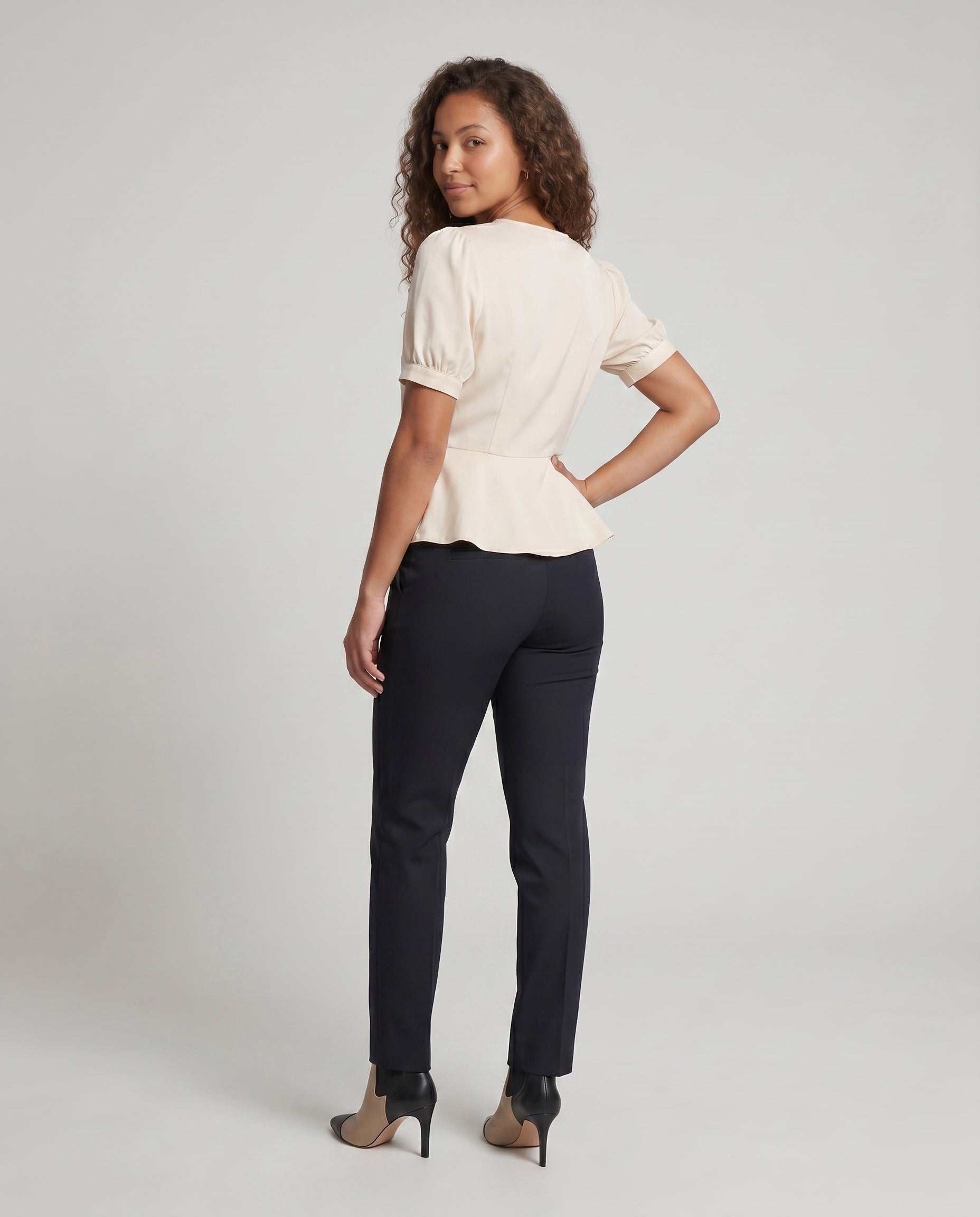 Product 15616784204106 - back_view