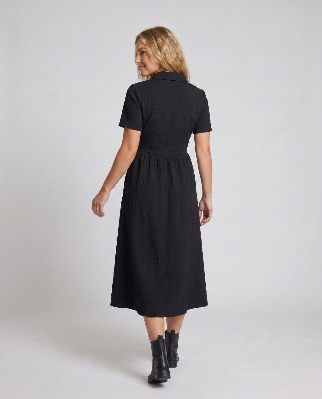 Product 15620229235018 - back_view