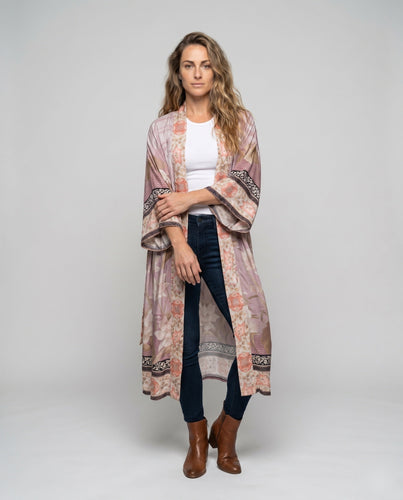 Damen modischer Kimono mit floralen Verzierungen